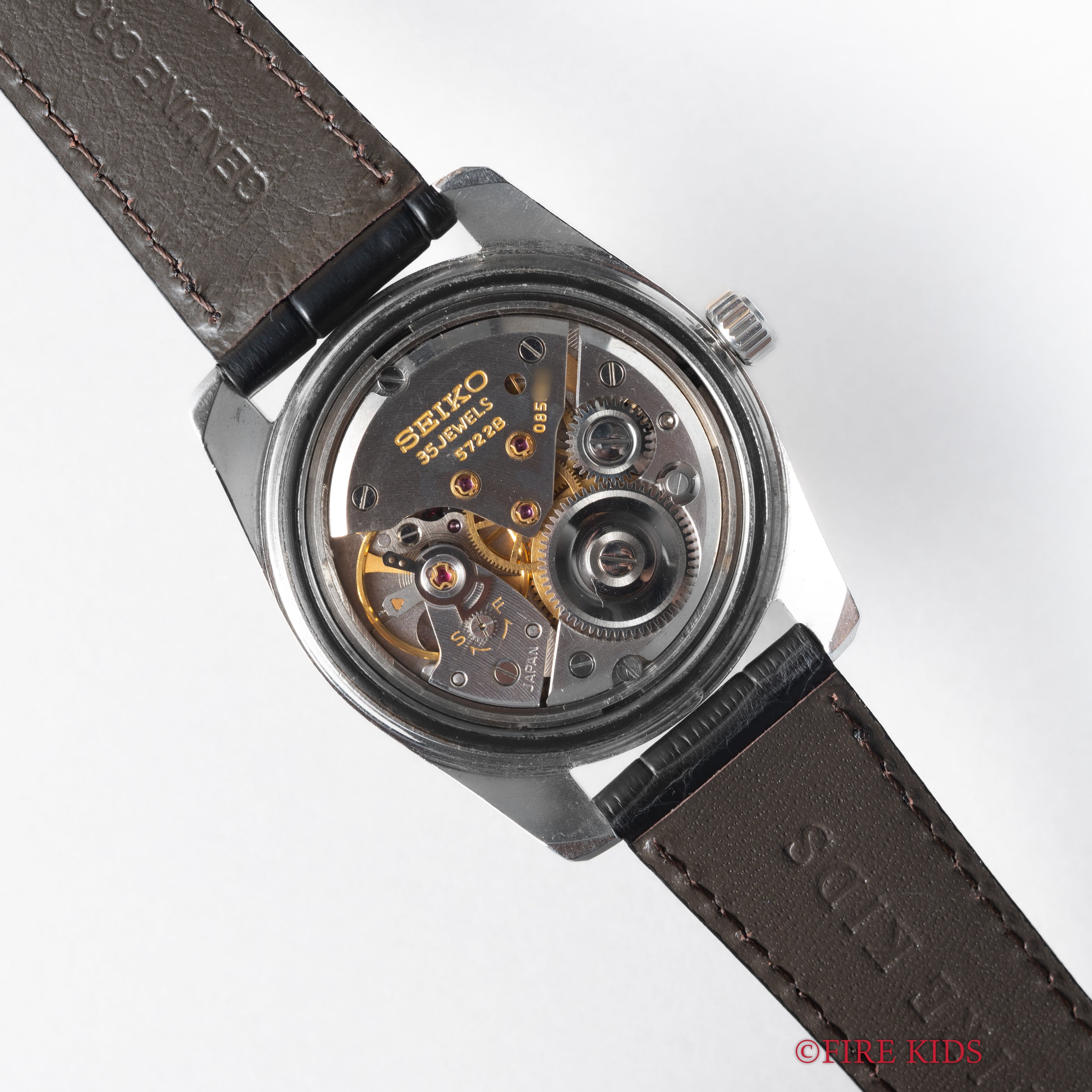 グランドセイコー セカンドモデル後期 1966年製 5722-9990 57GS ライオンメダリオン ロービート手巻