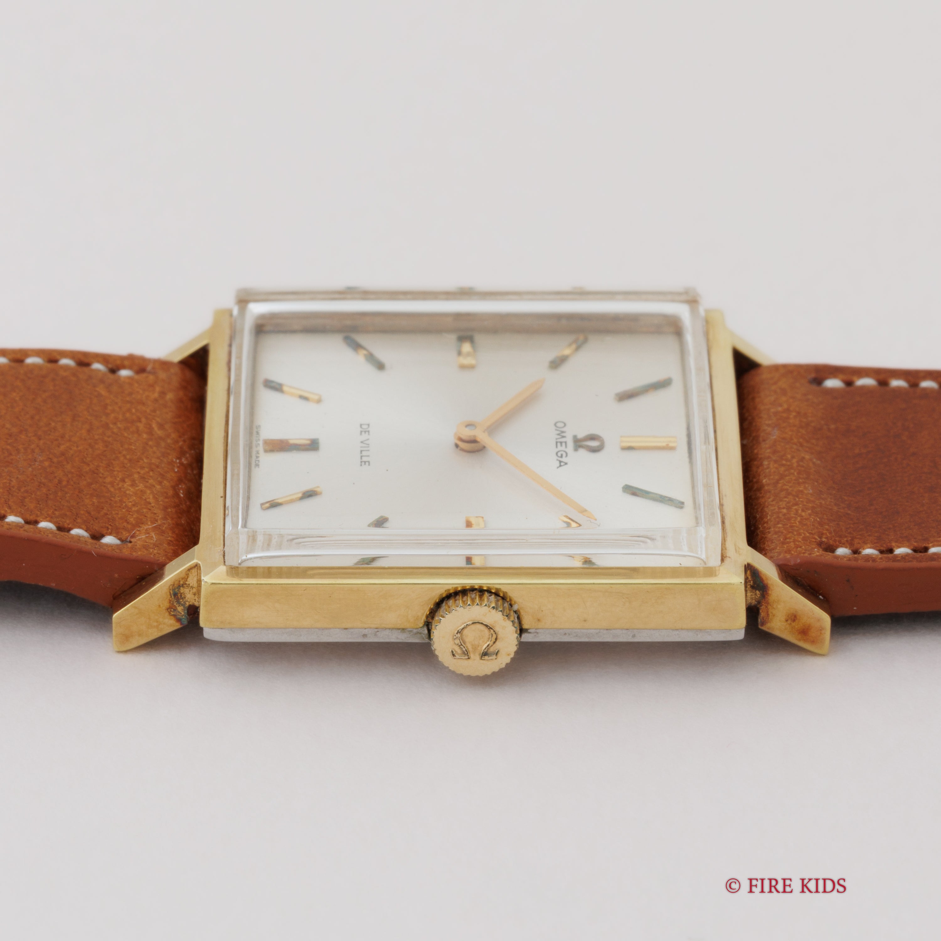 オメガ デ・ヴィル 1969年製 スクエアケース 金張り 手巻き ノンデイト