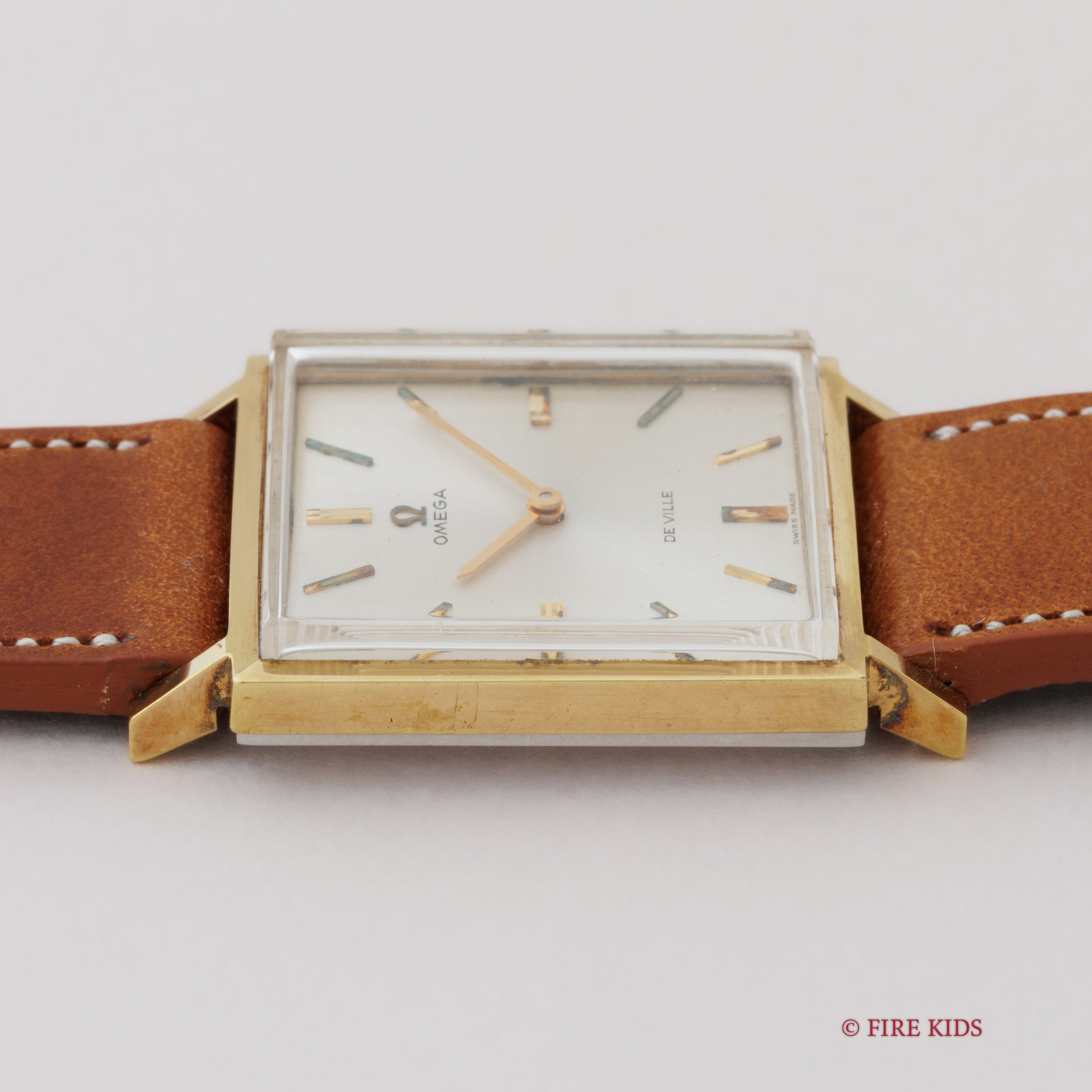 オメガ デ・ヴィル 1969年製 スクエアケース 金張り 手巻き ノンデイト