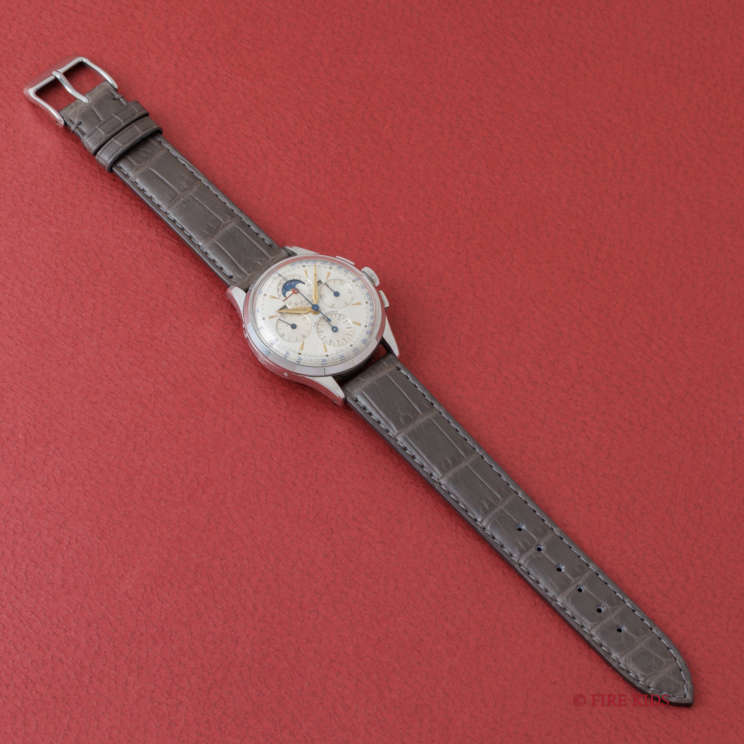 ユニバーサル・ジュネーブ トリコンパックス 1950年代製 Ref.22279 2 Cal.481トリプルカレンダームーンフェイズクロノグラフ