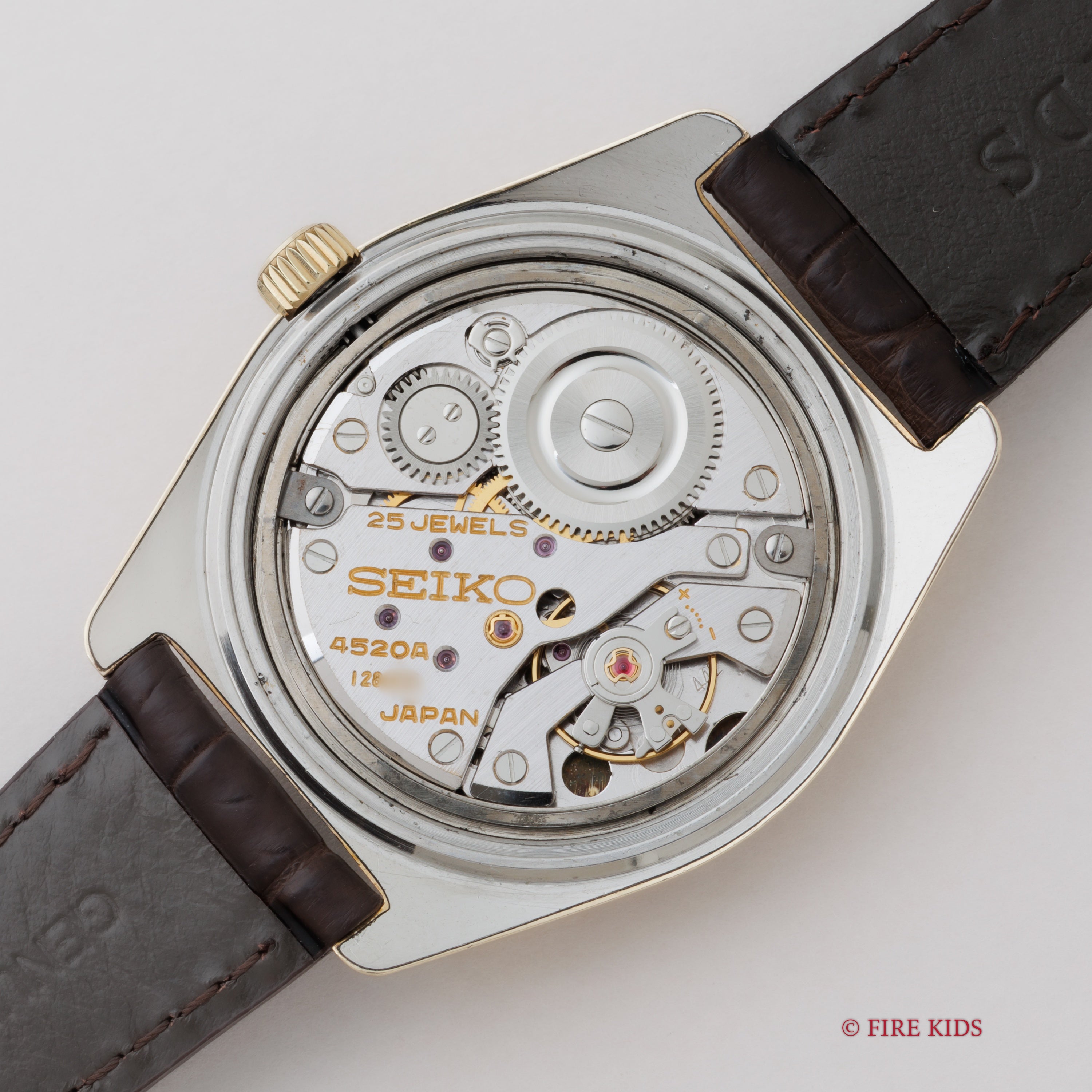 グランドセイコー 1969年製 手巻10振動 Ref.4520-8000 キャップゴールド 45GS パティーナダイヤル