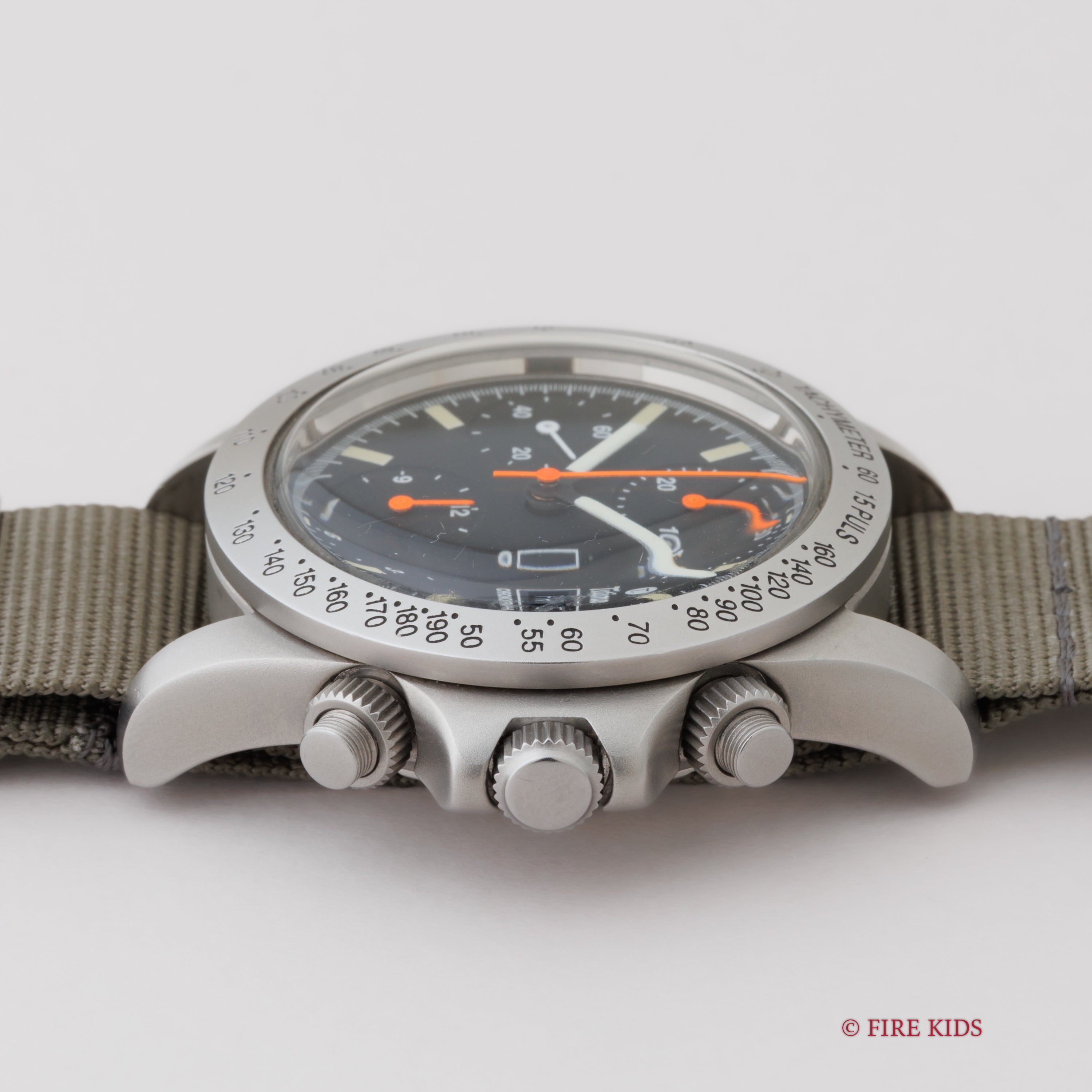 チュチマ 自動巻クロノグラフ 1990年代製 ドイツ製 ドイツ語曜日表記 Cal.7750 ねじ込みリューズ、プッシャー