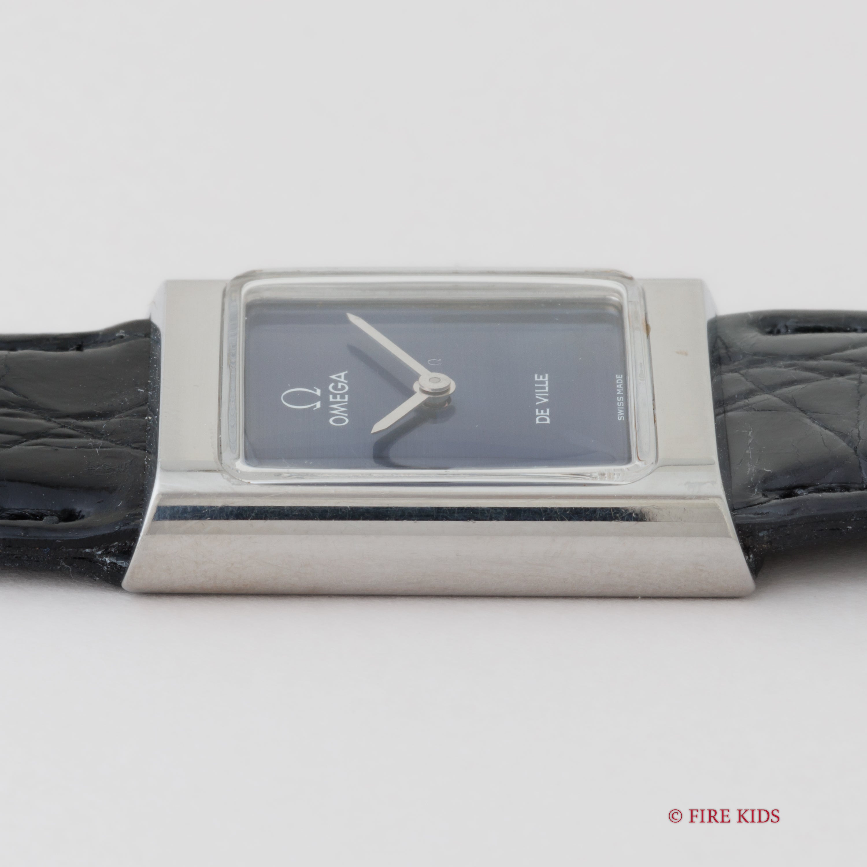 オメガ デ・ヴィル 角型ケース ブルークロスダイヤル 1973年製 手巻き