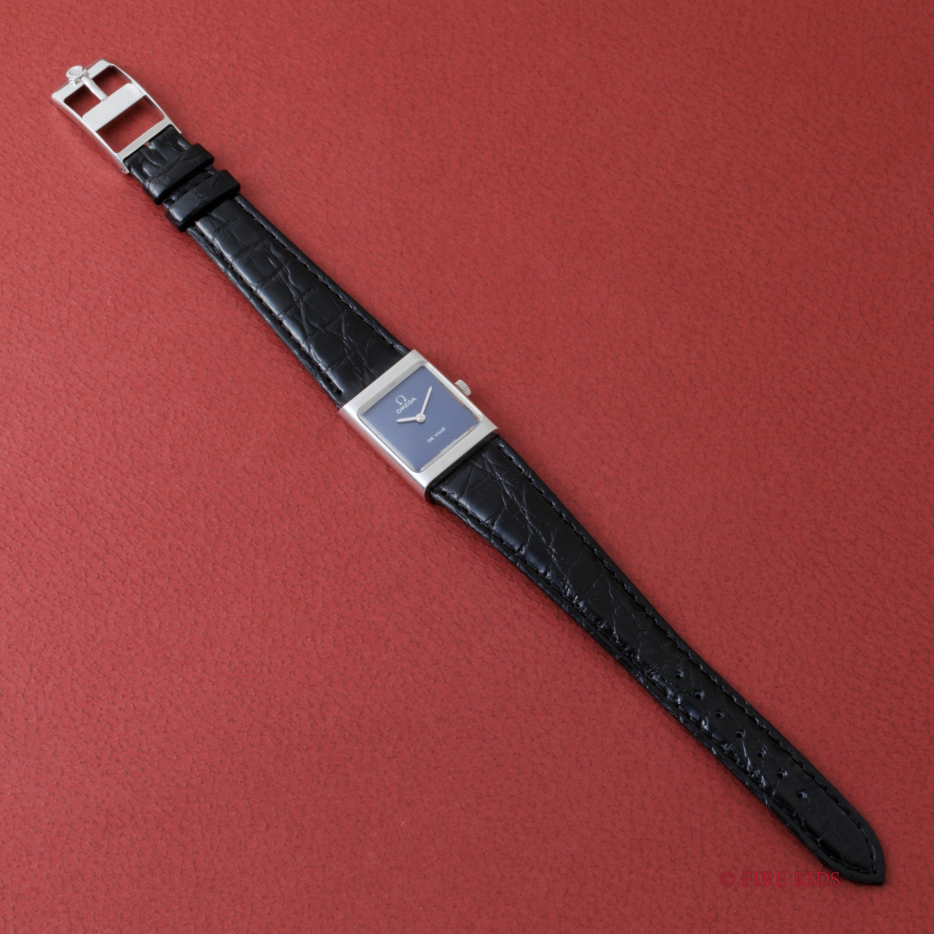 オメガ デ・ヴィル 角型ケース ブルークロスダイヤル 1973年製 手巻き