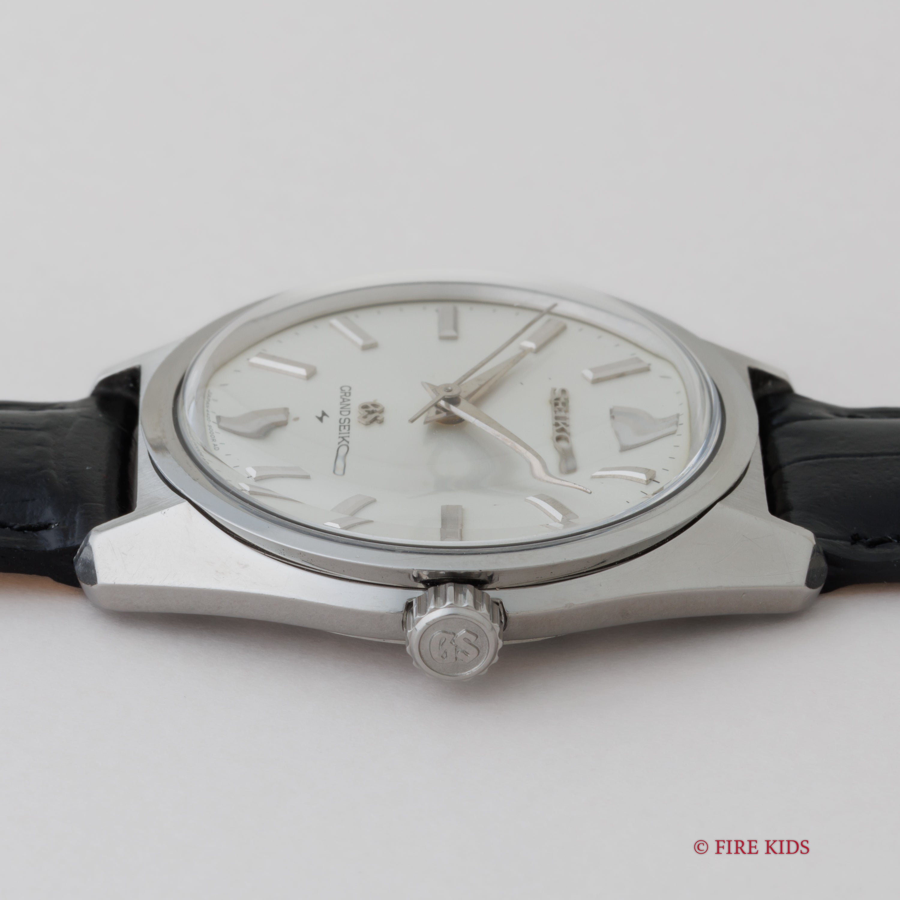 グランドセイコー 手巻き 1967年製 44GS 後期 Ref.4420-9000 セイコースタイルケース