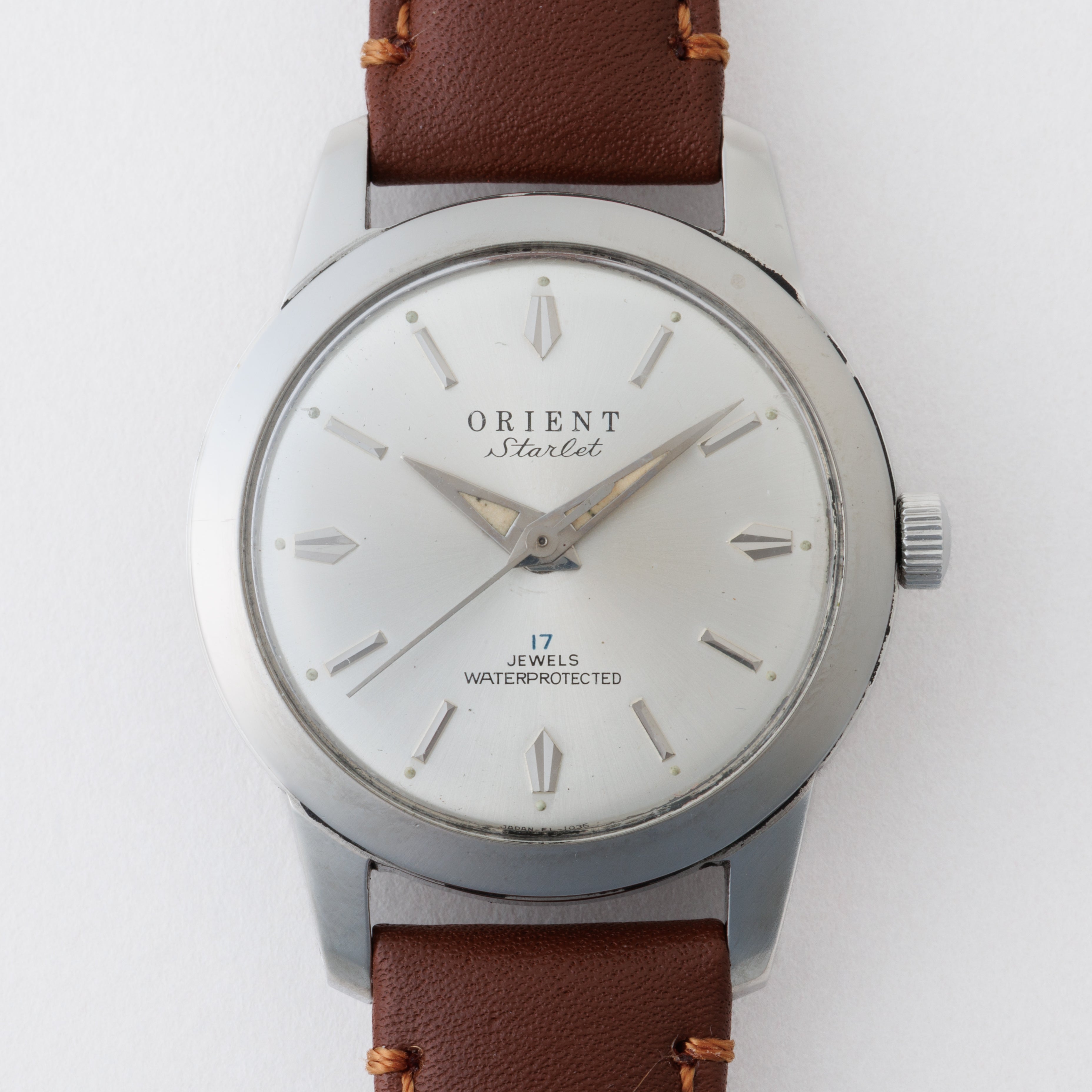 オリエント スターレット 1960年代製 17石手巻き スクリューバックケース
