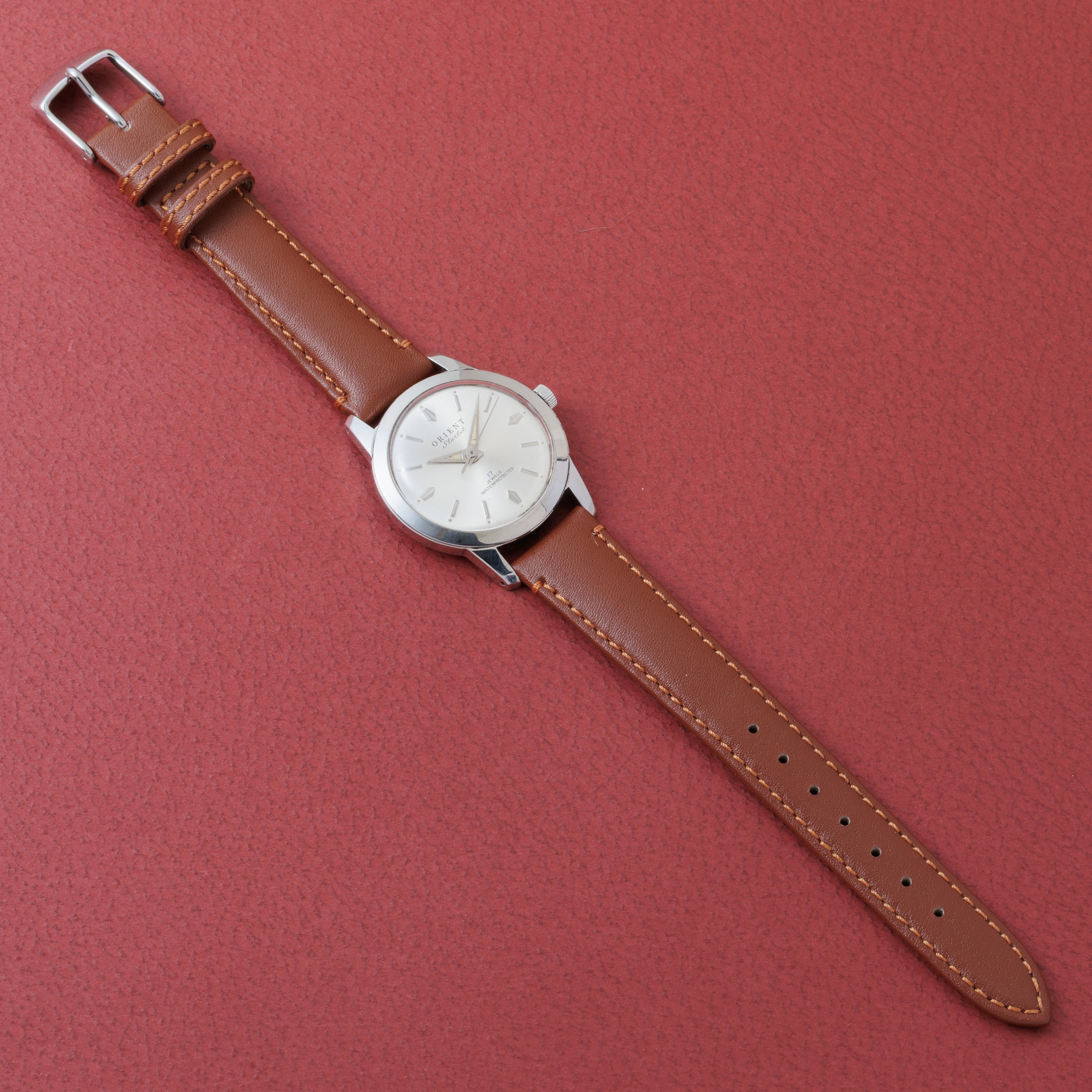 オリエント スターレット 1960年代製 17石手巻き スクリューバックケース