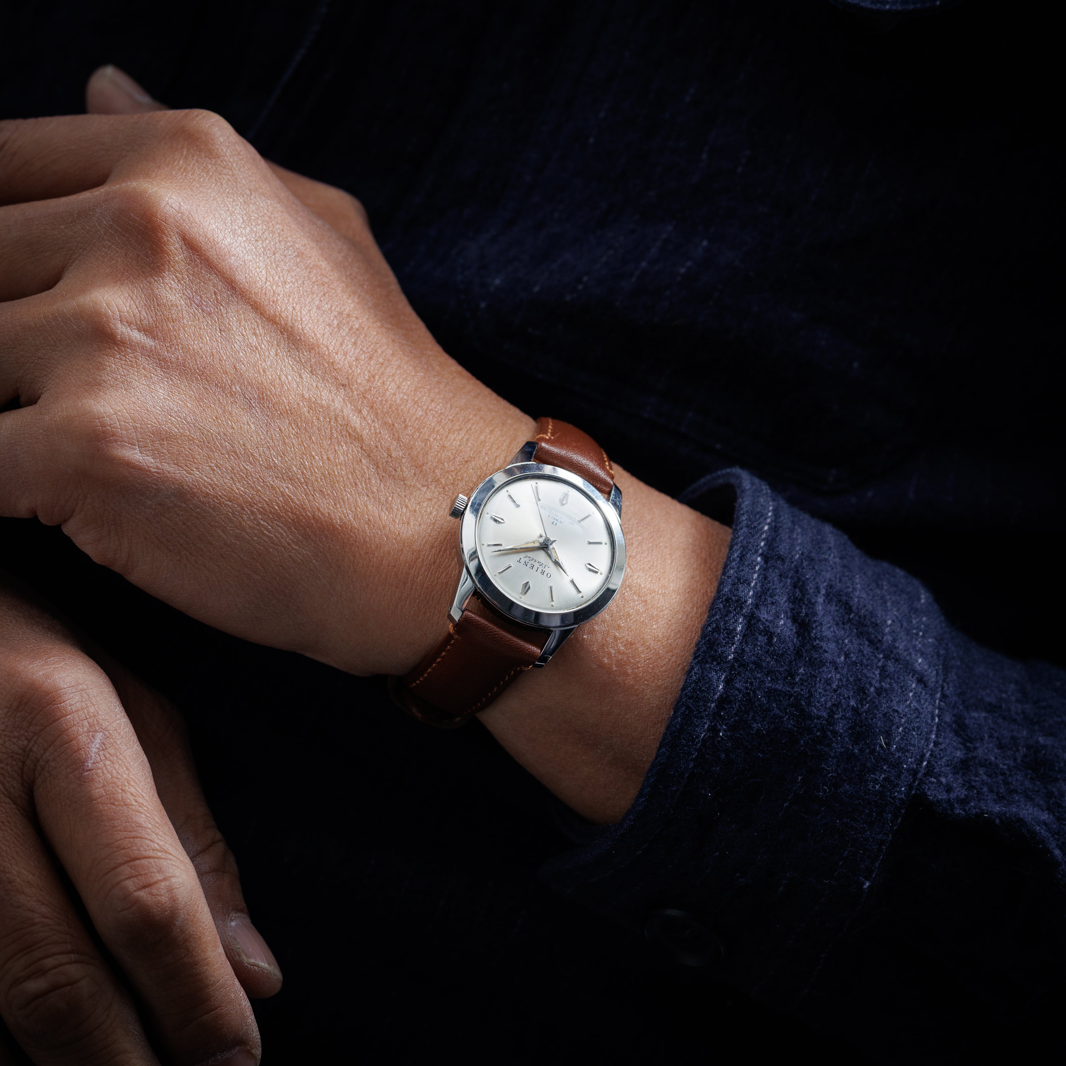 オリエント スターレット 1960年代製 17石手巻き スクリューバックケース