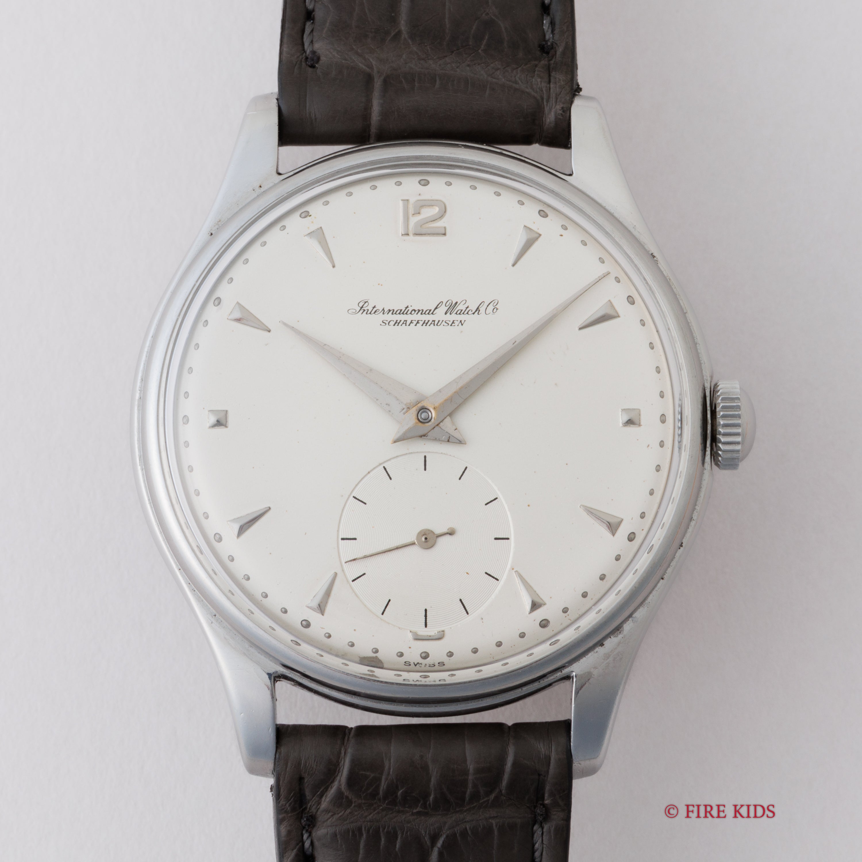 IWC 36㎜ラウンドケース 1959年製 スモールセコンド 手巻き Cal.88