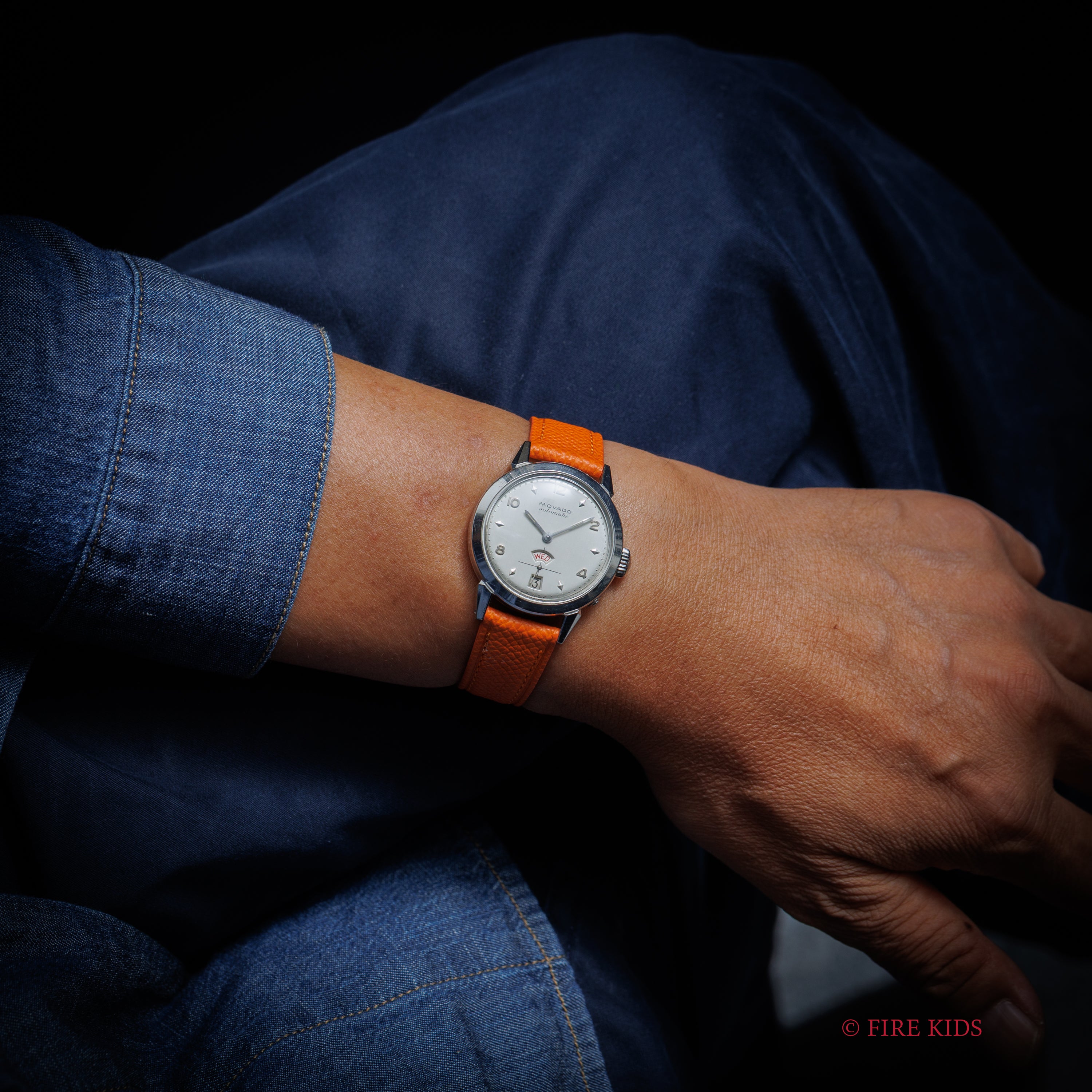 モバード カレンドラックス 1950年代製 バンパー式デイデイト自動巻 FBケース 飛びアラビアダイヤル