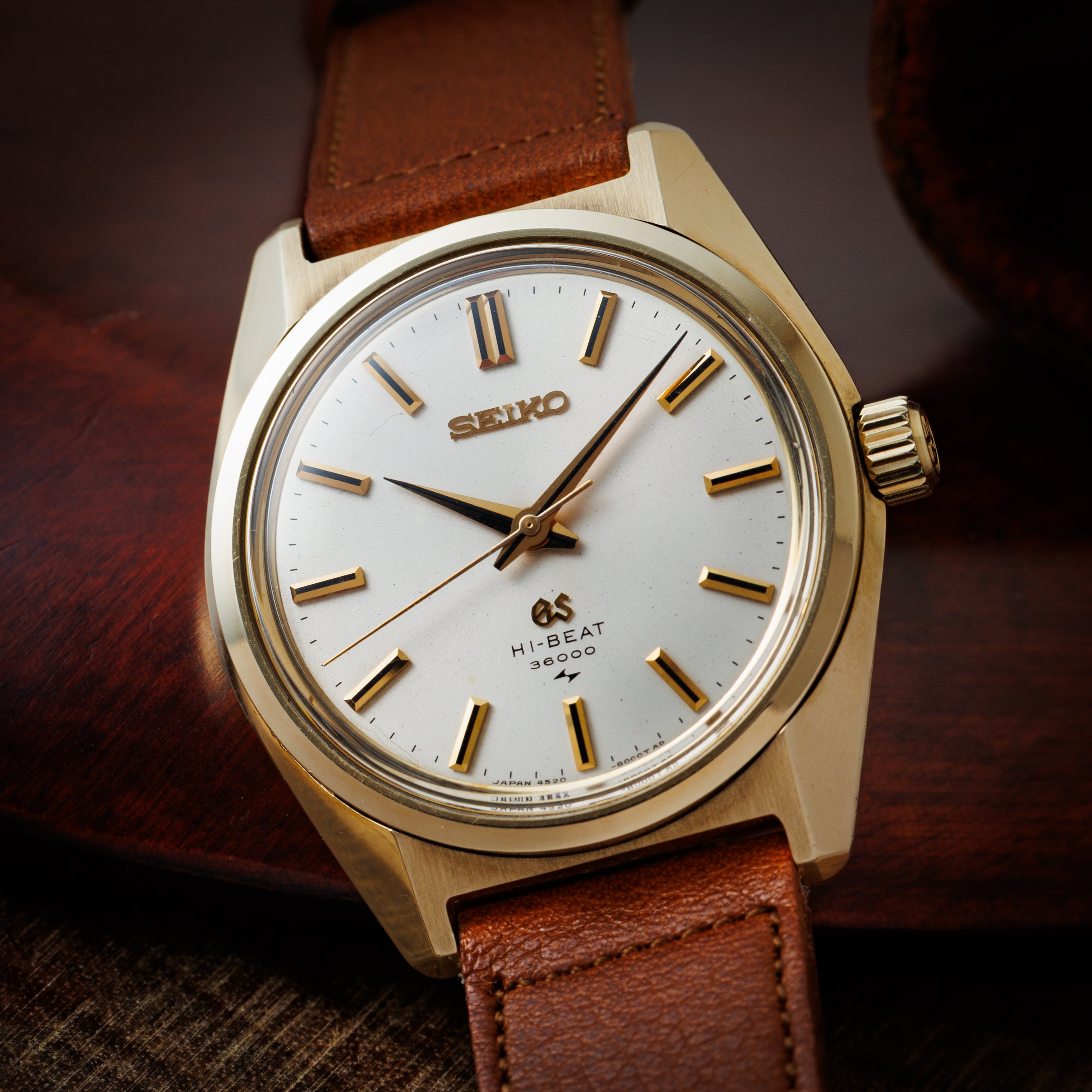 グランドセイコー 1969年製 Ref.4520-8000 CAPゴールド 45GS 10振動手巻き 純正尾錠付き