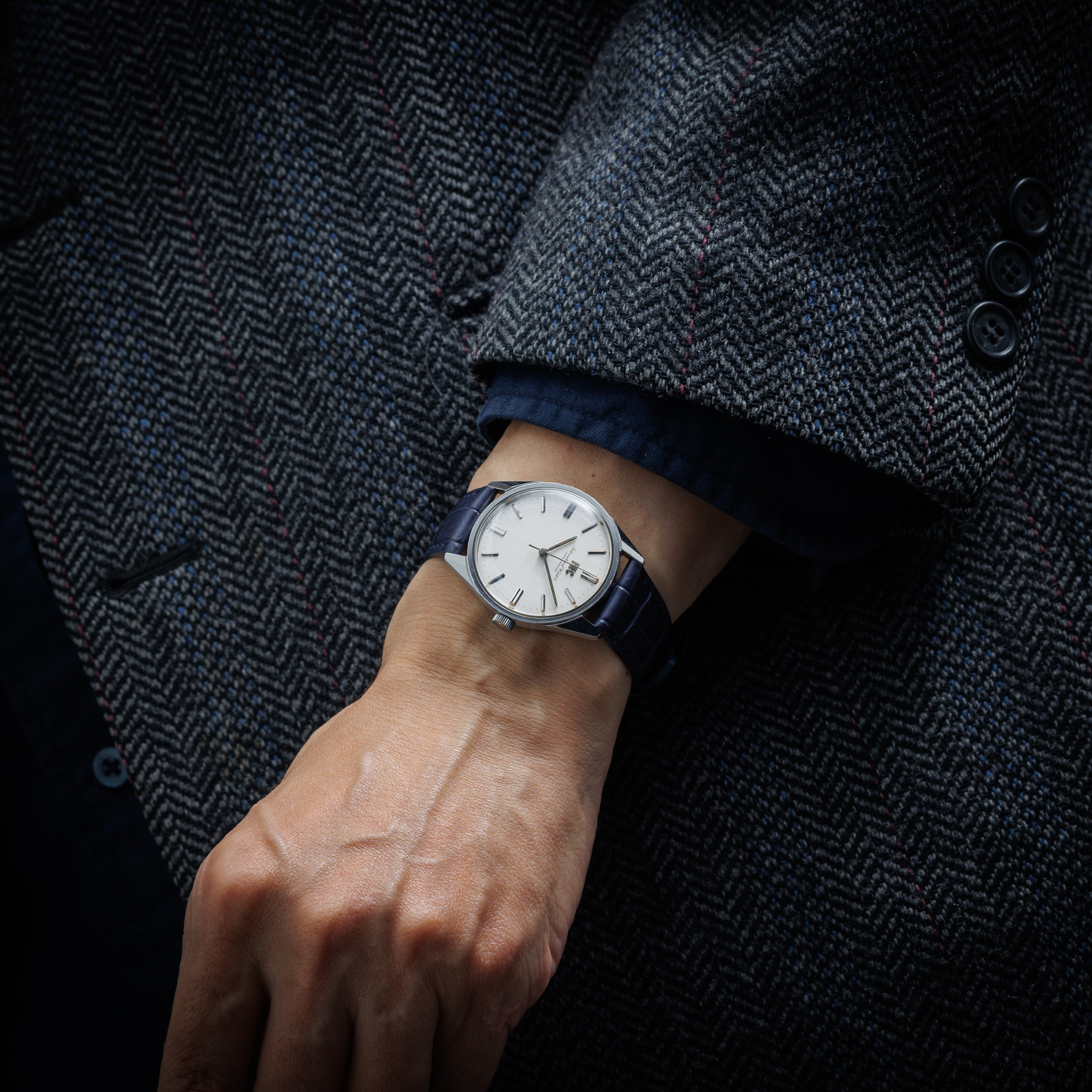 IWC ラウンド 1970年製(昭和45年製) Cal.89 手巻き オールドインター R810 純正尾錠付き