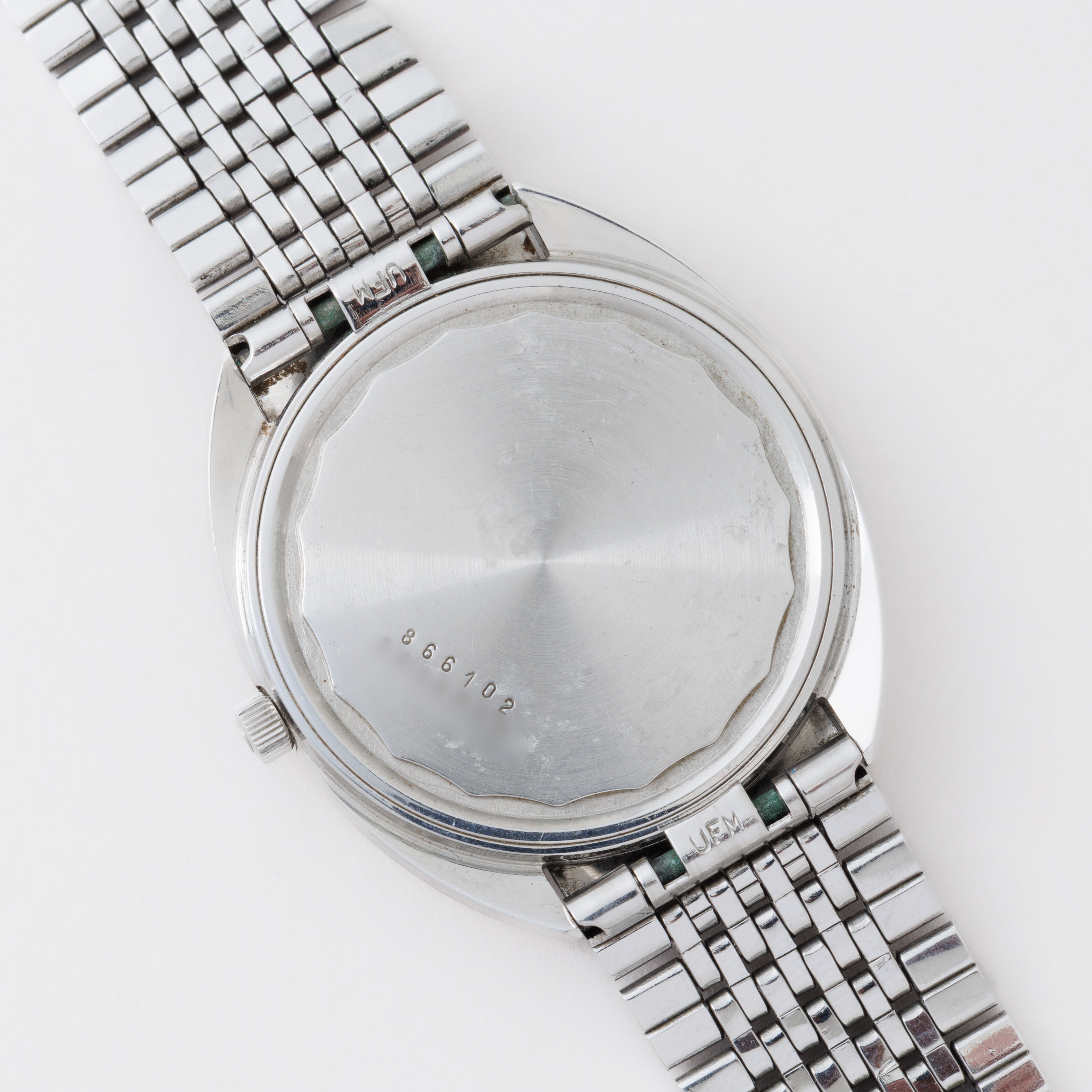 ユニバーサル・ジュネーブ ホワイトシャドウ 1970年代製 マイクローター自動巻き 純正ブレス