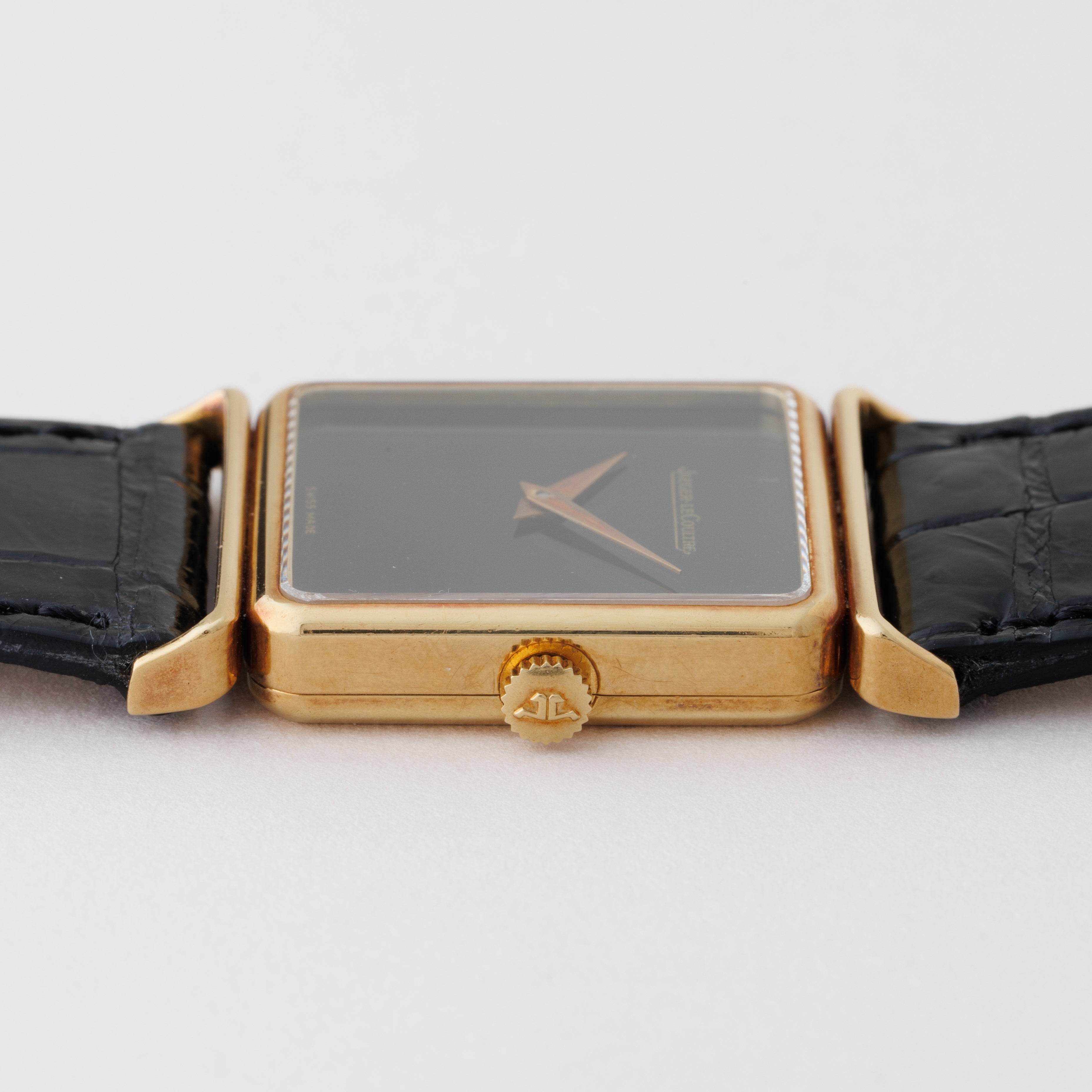 ジャガー・ルクルト スクエアケース 1970年代製 Ref.9117.21 18金イエローゴールド 純正尾錠付き