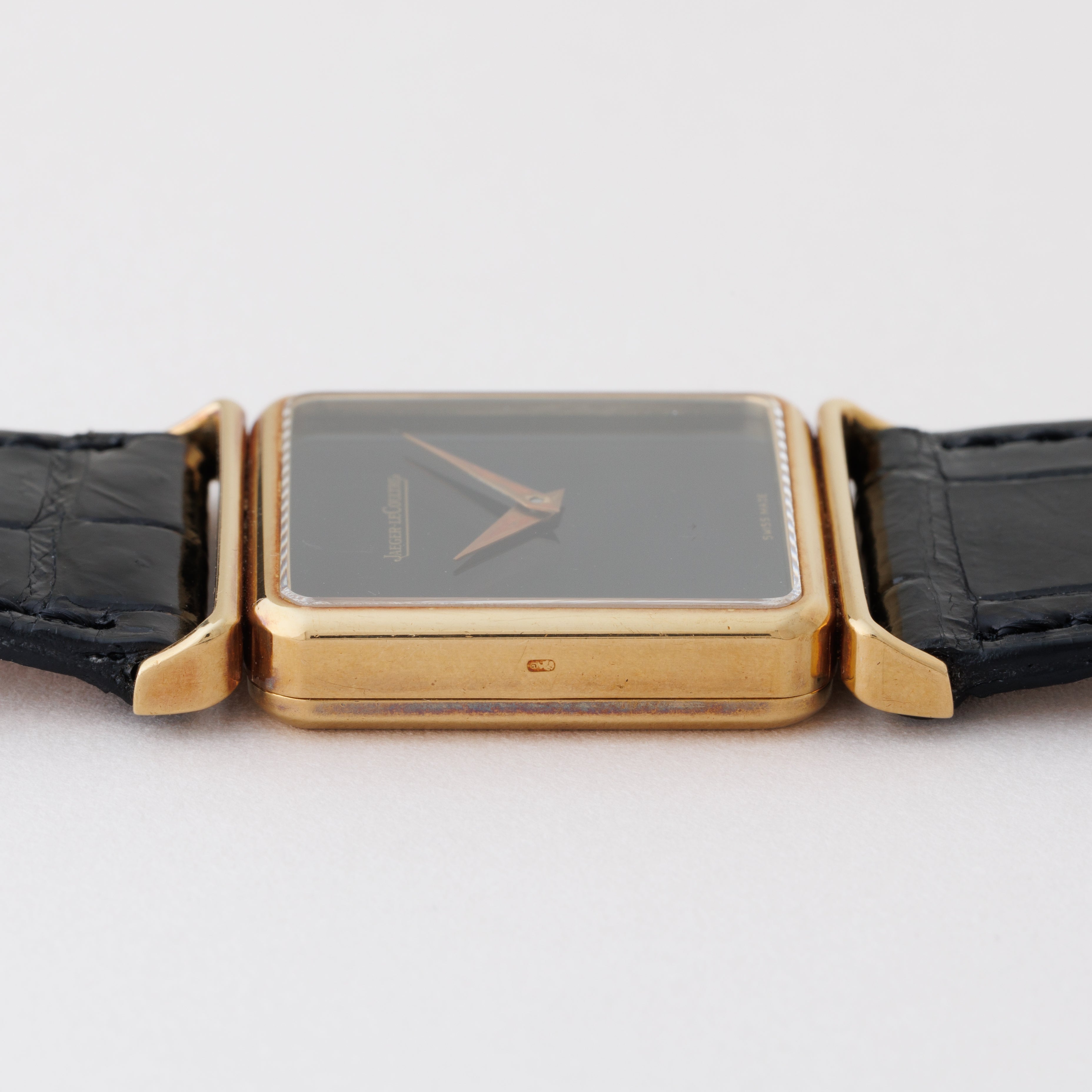 ジャガー・ルクルト スクエアケース 1970年代製 Ref.9117.21 18金イエローゴールド 純正尾錠付き