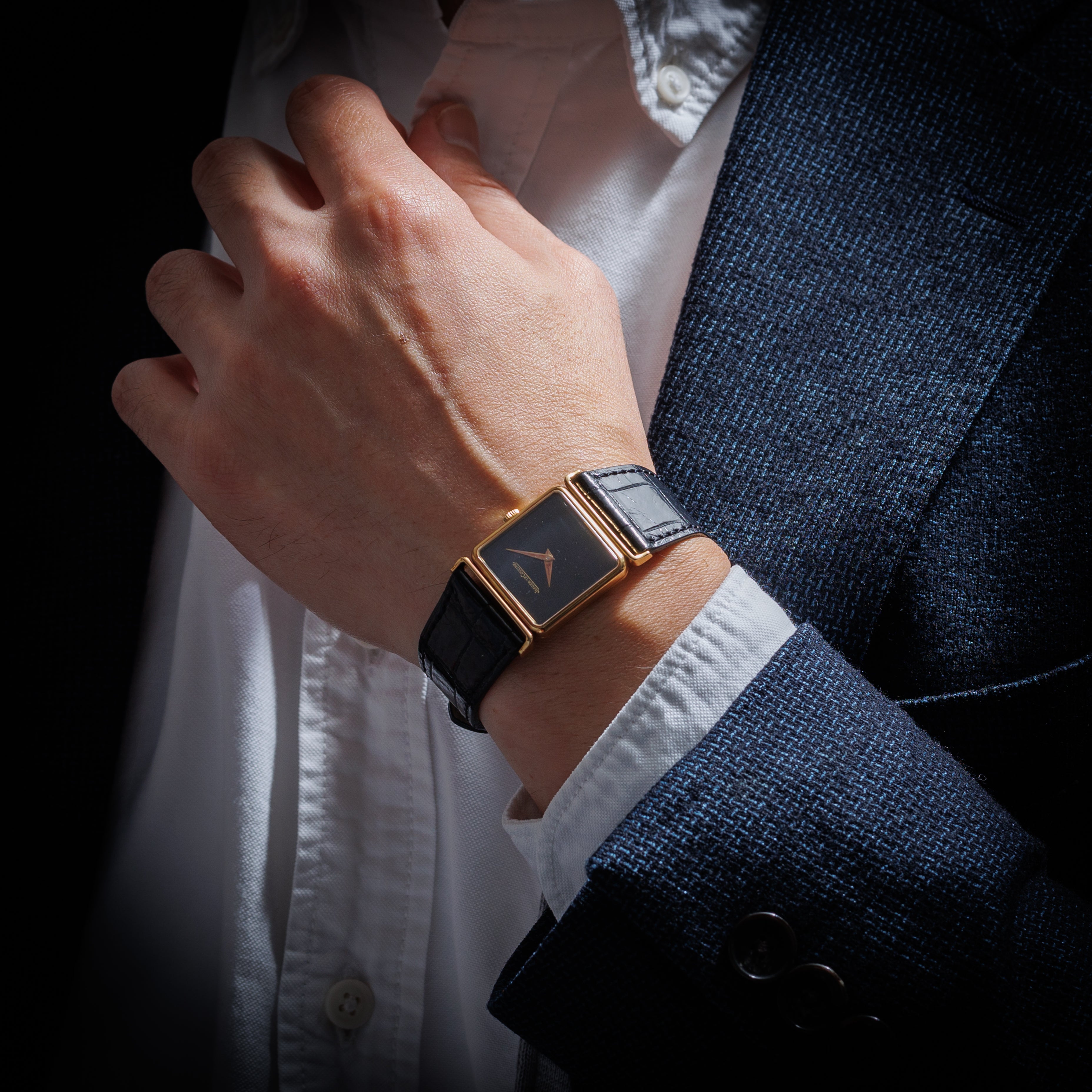 ジャガー・ルクルト スクエアケース 1970年代製 Ref.9117.21 18金イエローゴールド 純正尾錠付き