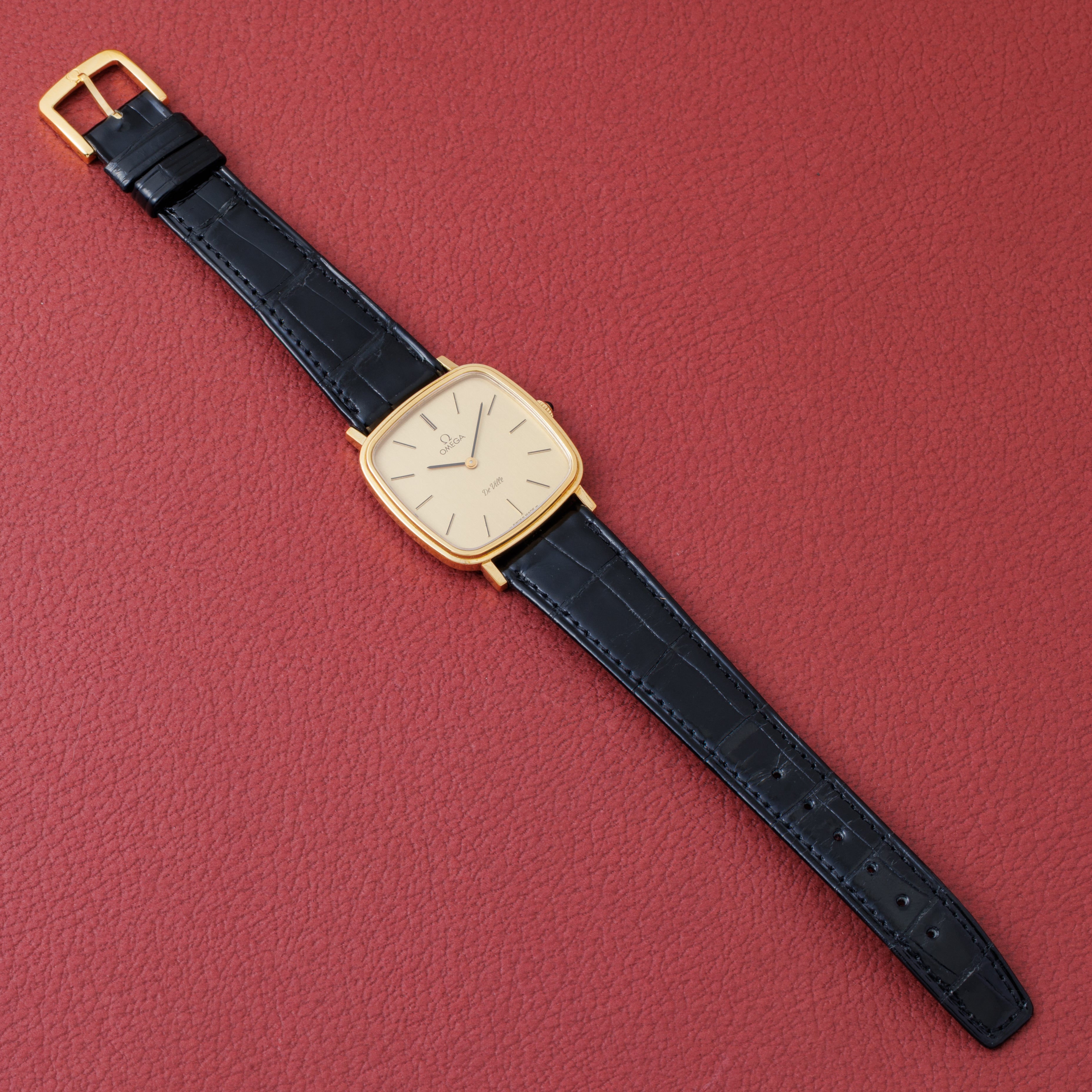 オメガ デ・ヴィル クッションケース 1979年製 シャンパンダイヤル 金張り 純正尾錠付き