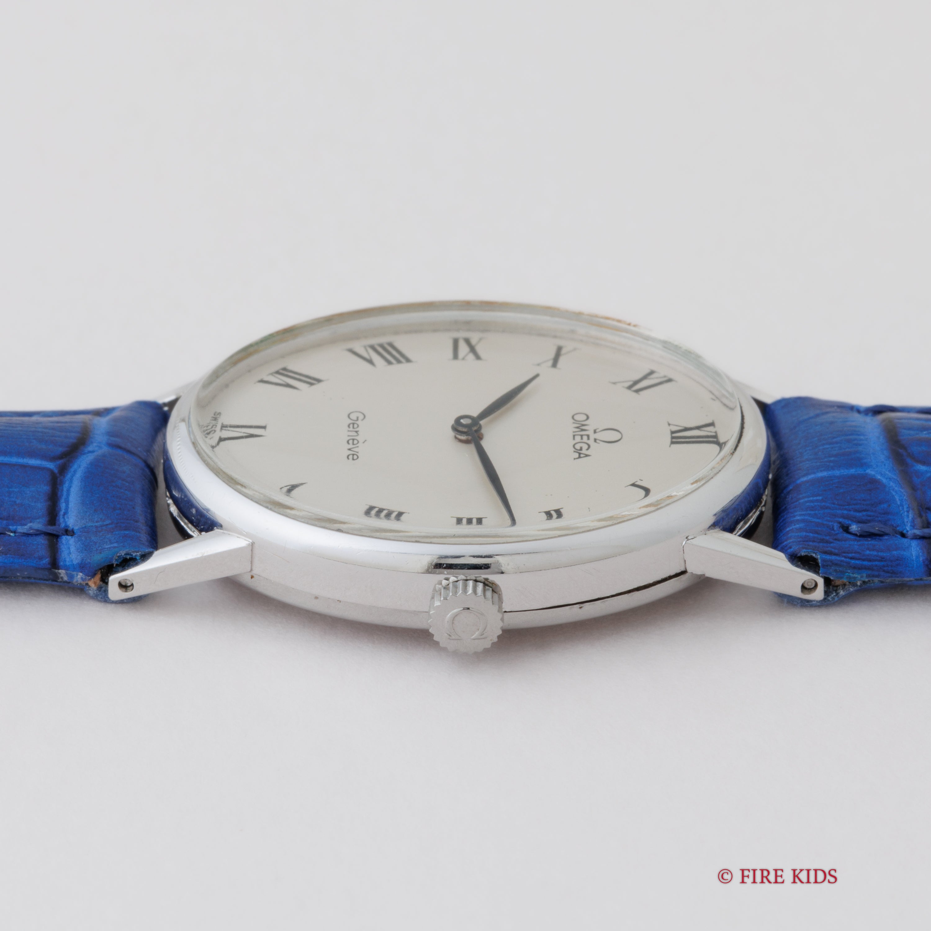 オメガ 1973年 ジュネーブ オーバルケース ローマンダイヤル 手巻き Cal.625