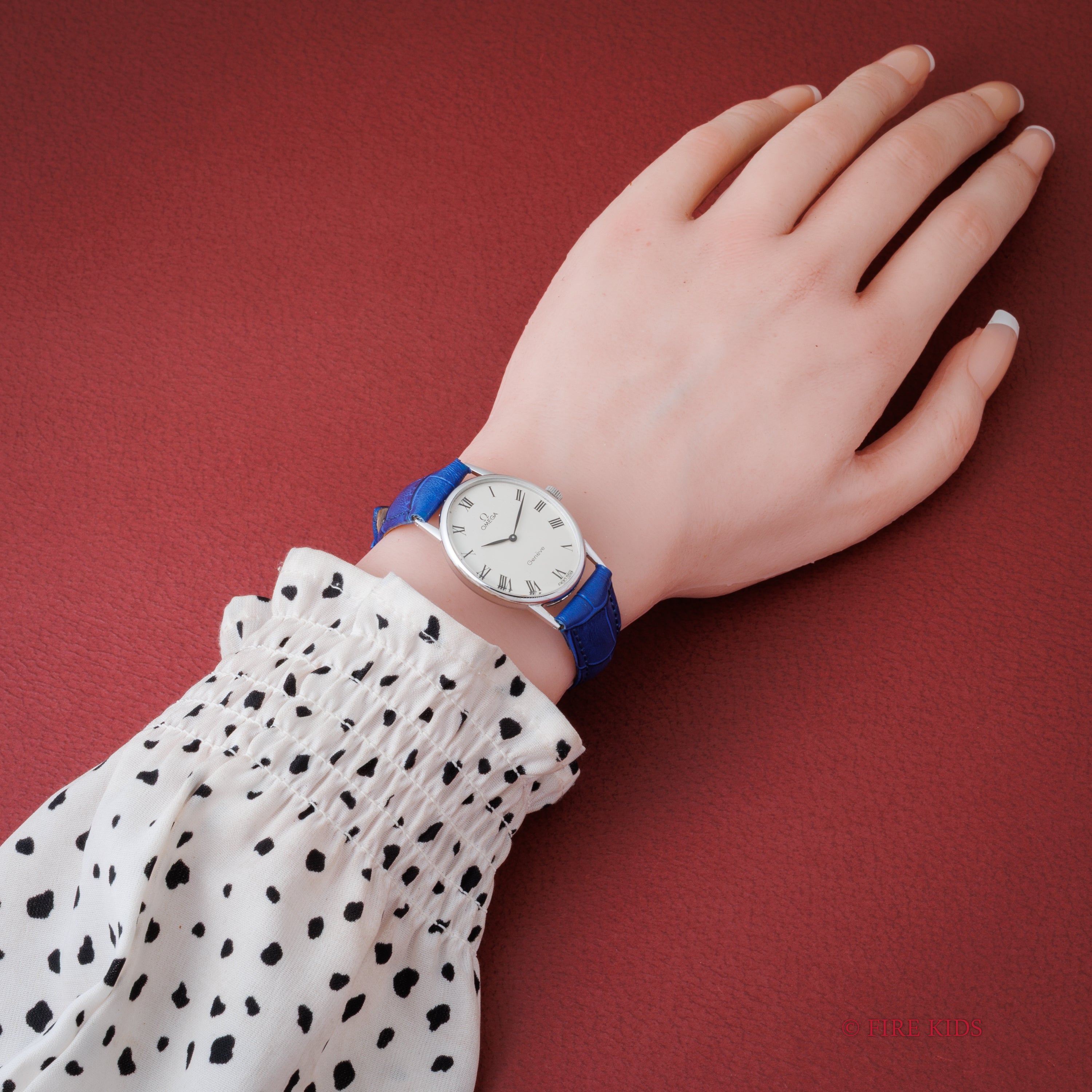 オメガ 1973年 ジュネーブ オーバルケース ローマンダイヤル 手巻き Cal.625