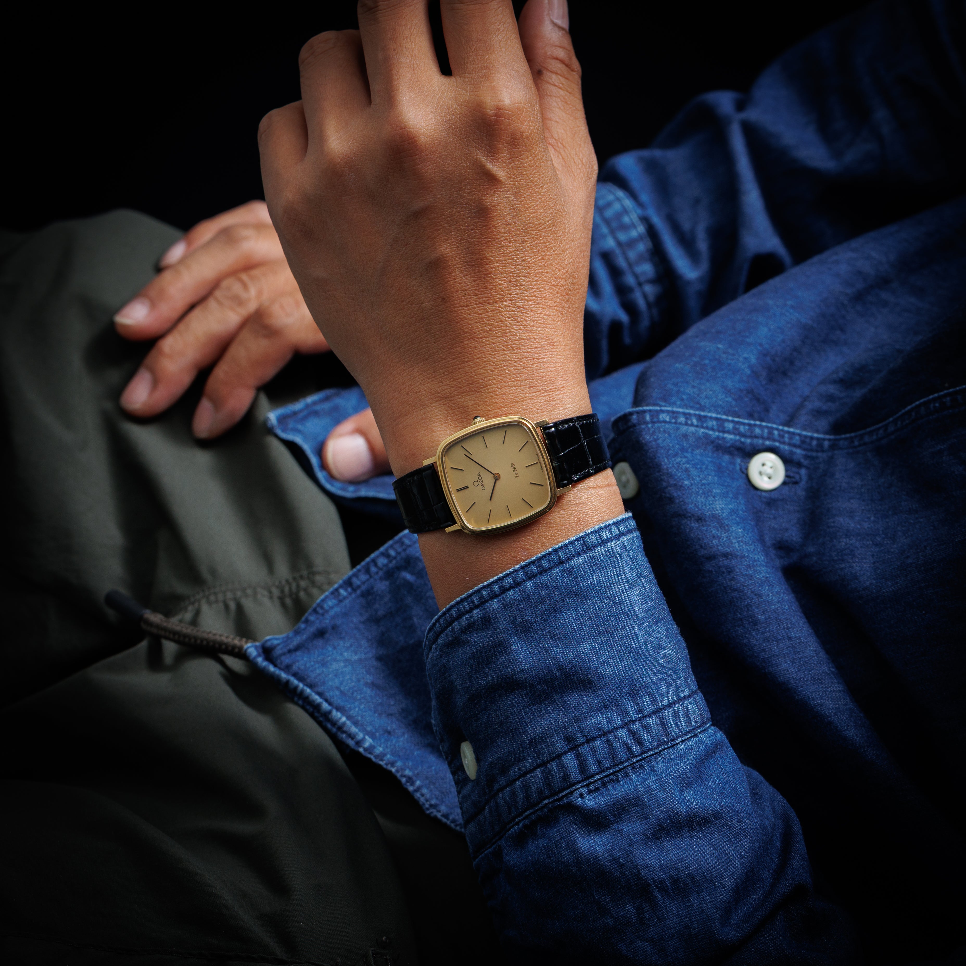 オメガ デ・ヴィル クッションケース 1979年製 シャンパンダイヤル 金張り 純正尾錠付き