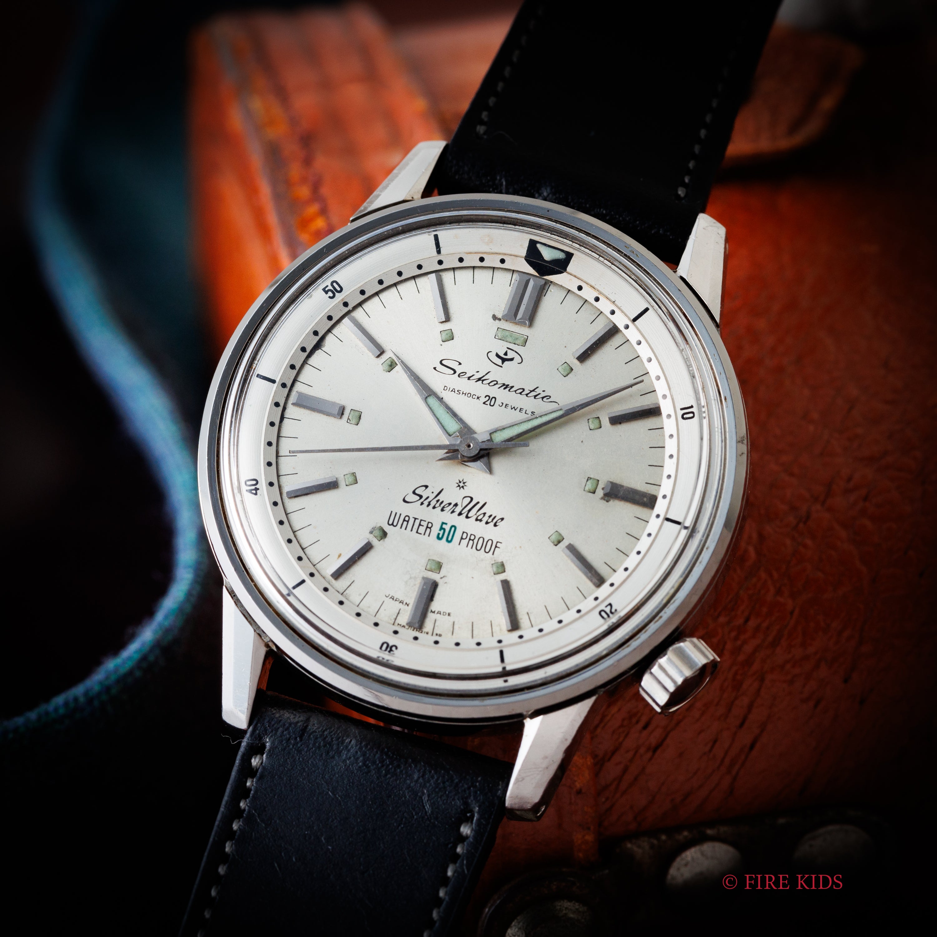 セイコー 自動巻き 腕時計 スポーツマチック シルバーウェイブ セイコー スポーツマチック シルバーウェーブ 1964年製 Ref.69799 回転