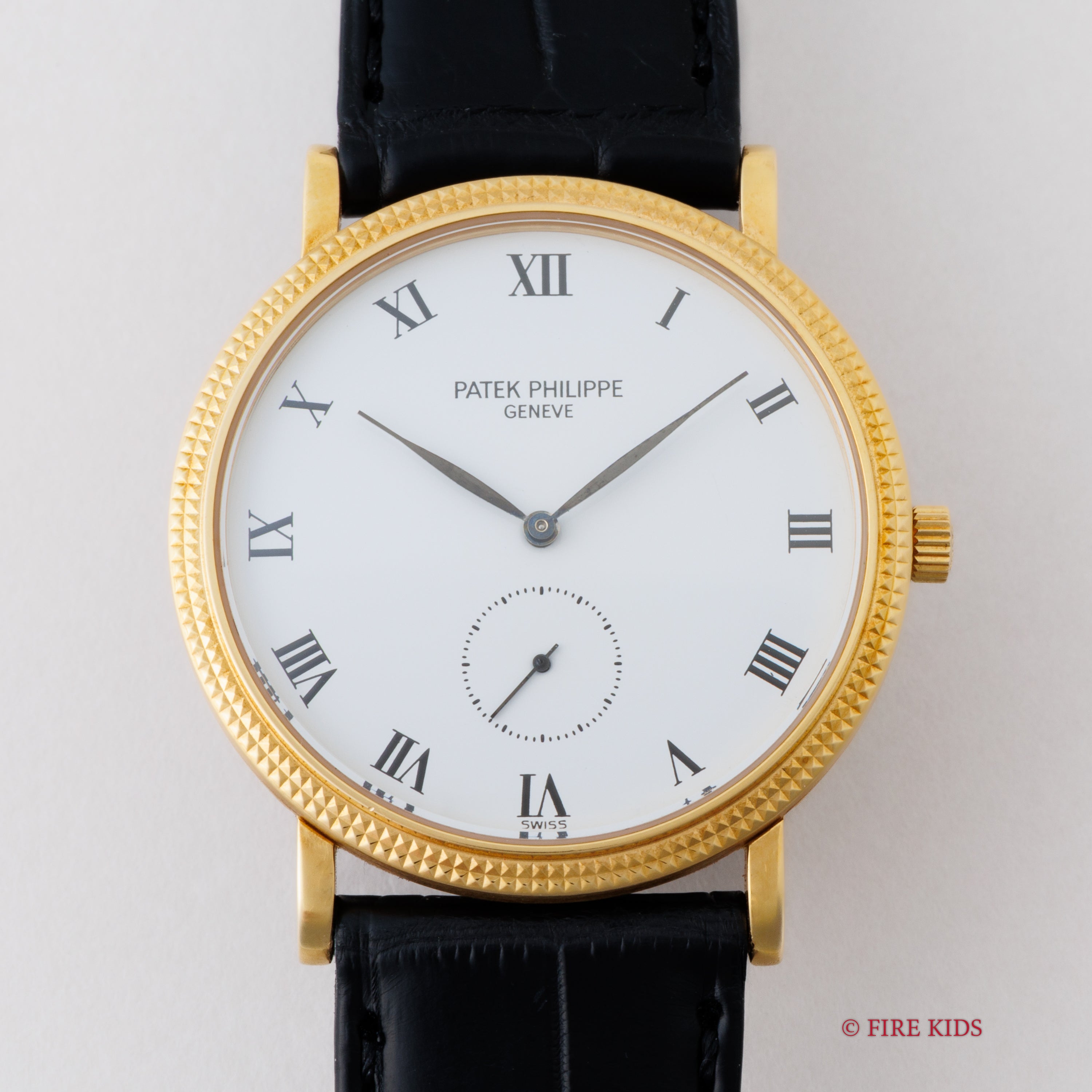 パテック・フィリップ カラトラバ ホワイトローマンダイヤル 1990年代製 手巻き Cal.215 18金無垢