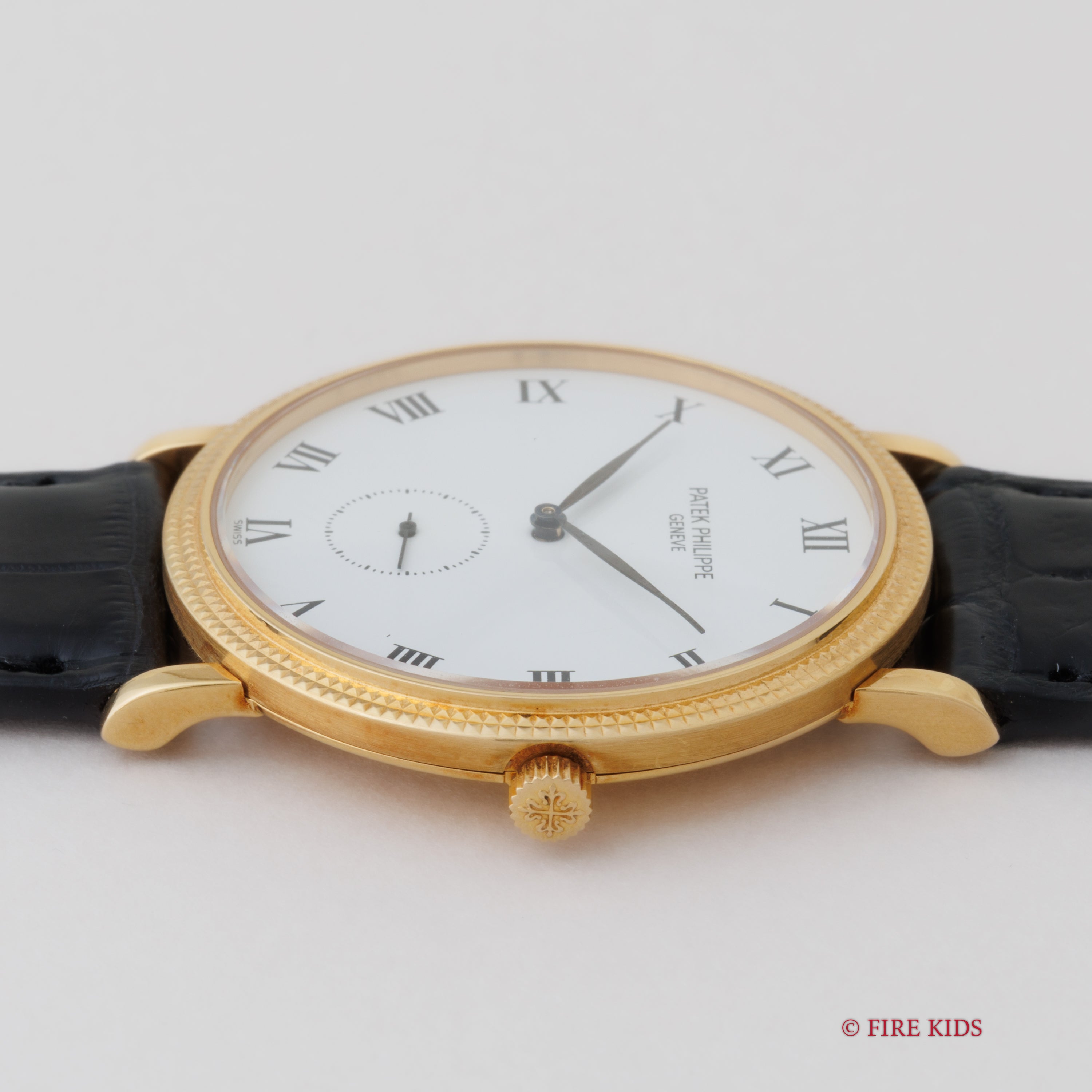 パテック・フィリップ カラトラバ ホワイトローマンダイヤル 1990年代製 手巻き Cal.215 18金無垢