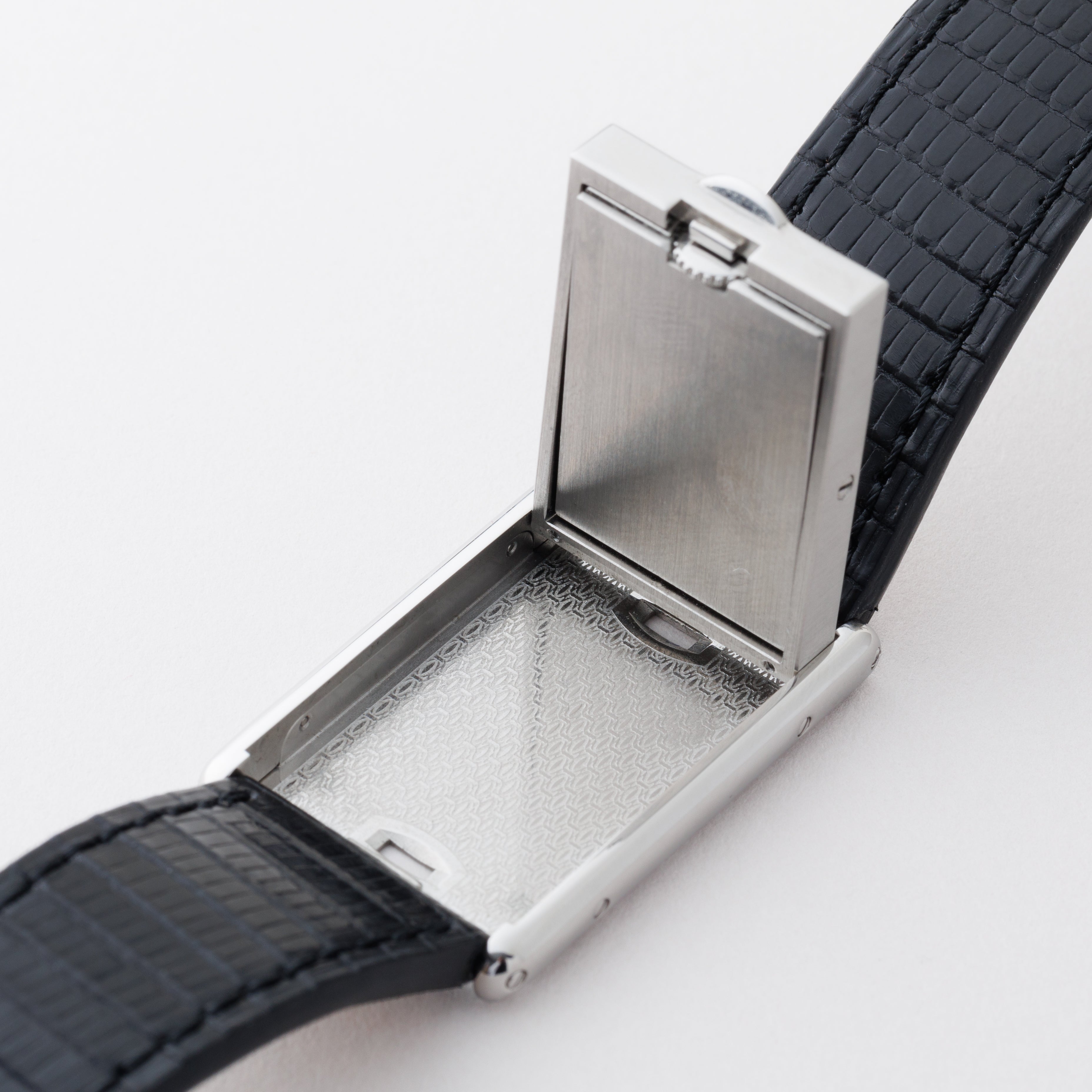 カルティエ タンク バスキュラント 1990年代後半~2000年製 Ref.W1011358 Cal.060 修理明細書、サービスケース付き