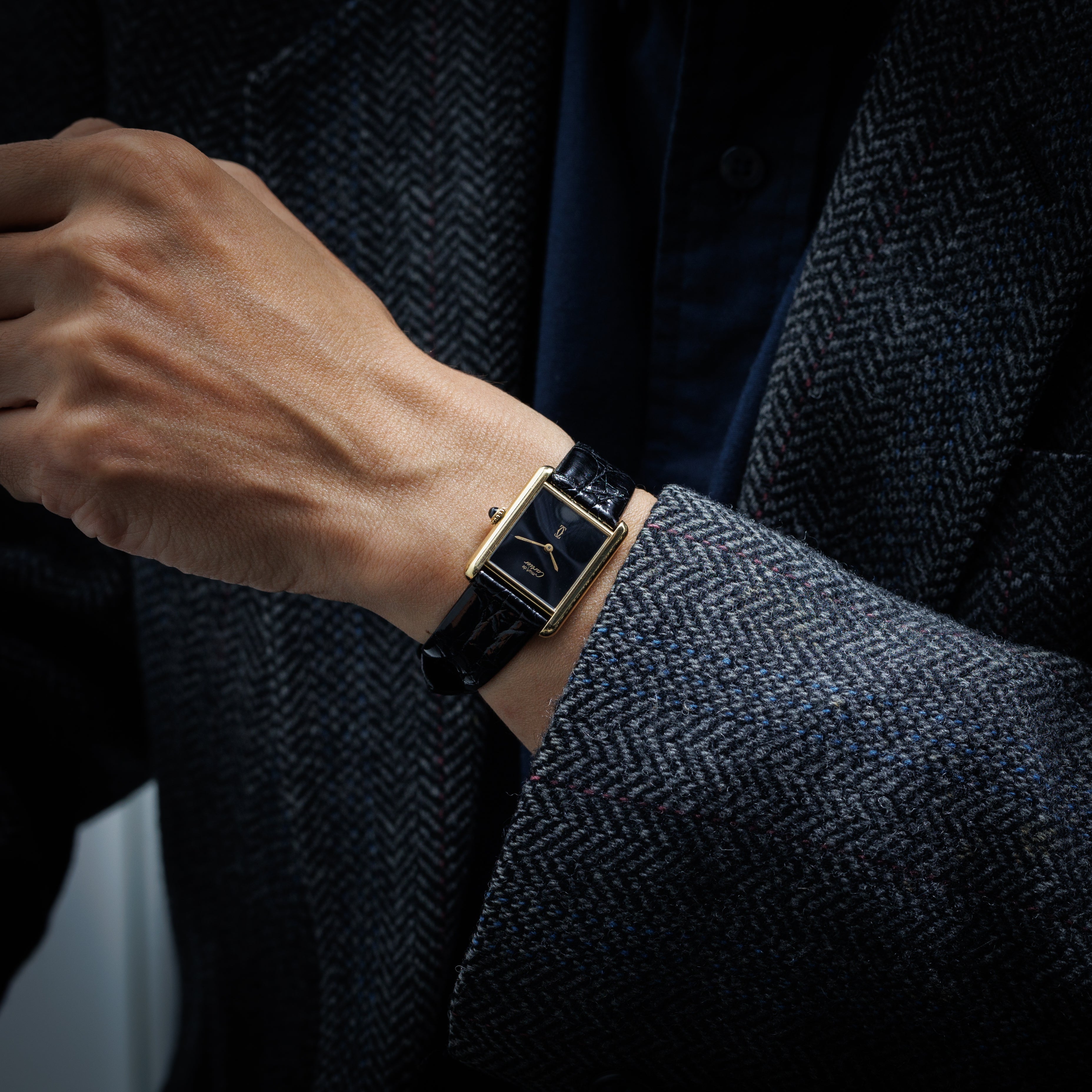 カルティエ マストタンク LMサイズ 1980年代製 ブラックダイヤル 純正尾錠付き