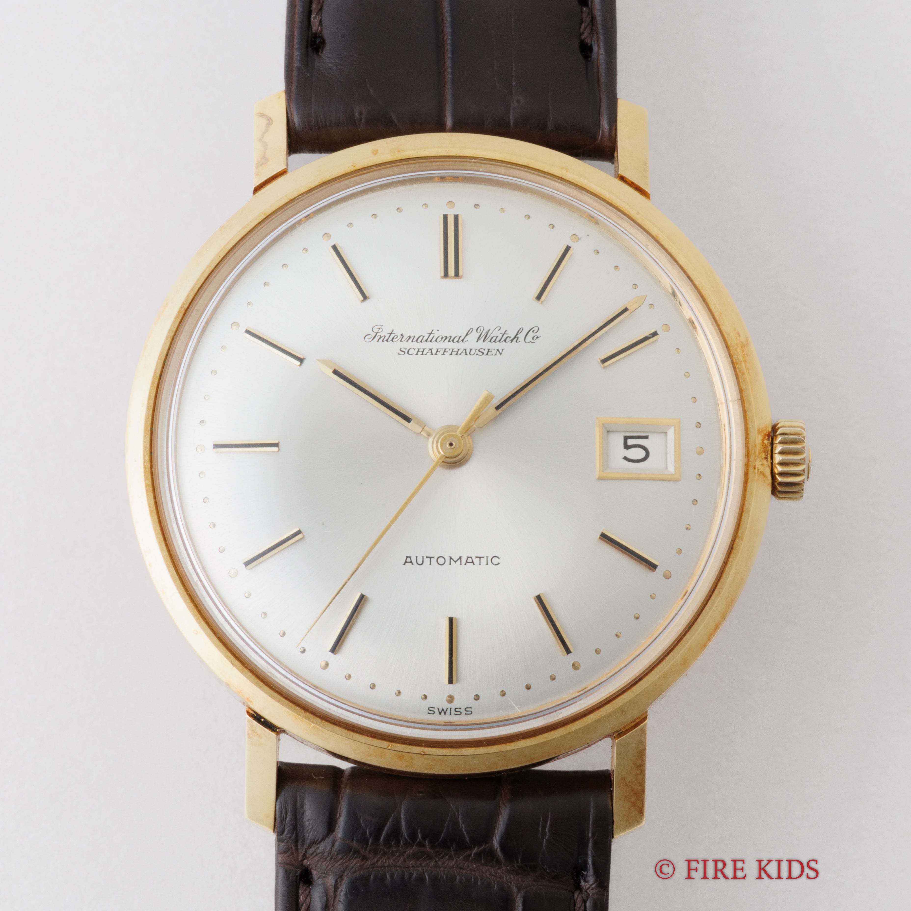 IWC ラウンドケース 18金無垢 ペラトン式自動巻き 1967年製 Cal.8541 Ref.808A ボンベダイヤル 純正尾錠付き