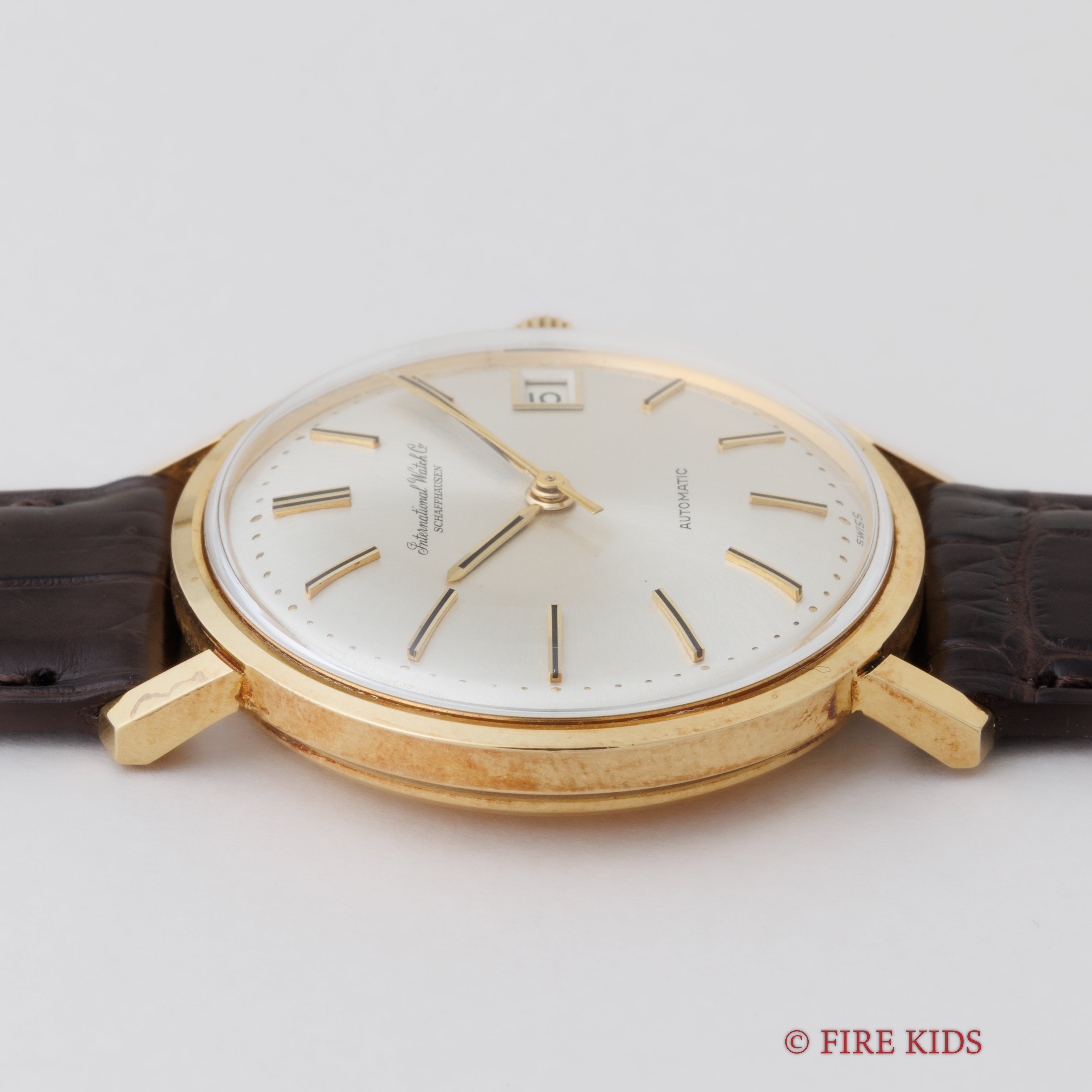 IWC ラウンドケース 18金無垢 ペラトン式自動巻き 1967年製 Cal.8541 Ref.808A ボンベダイヤル 純正尾錠付き