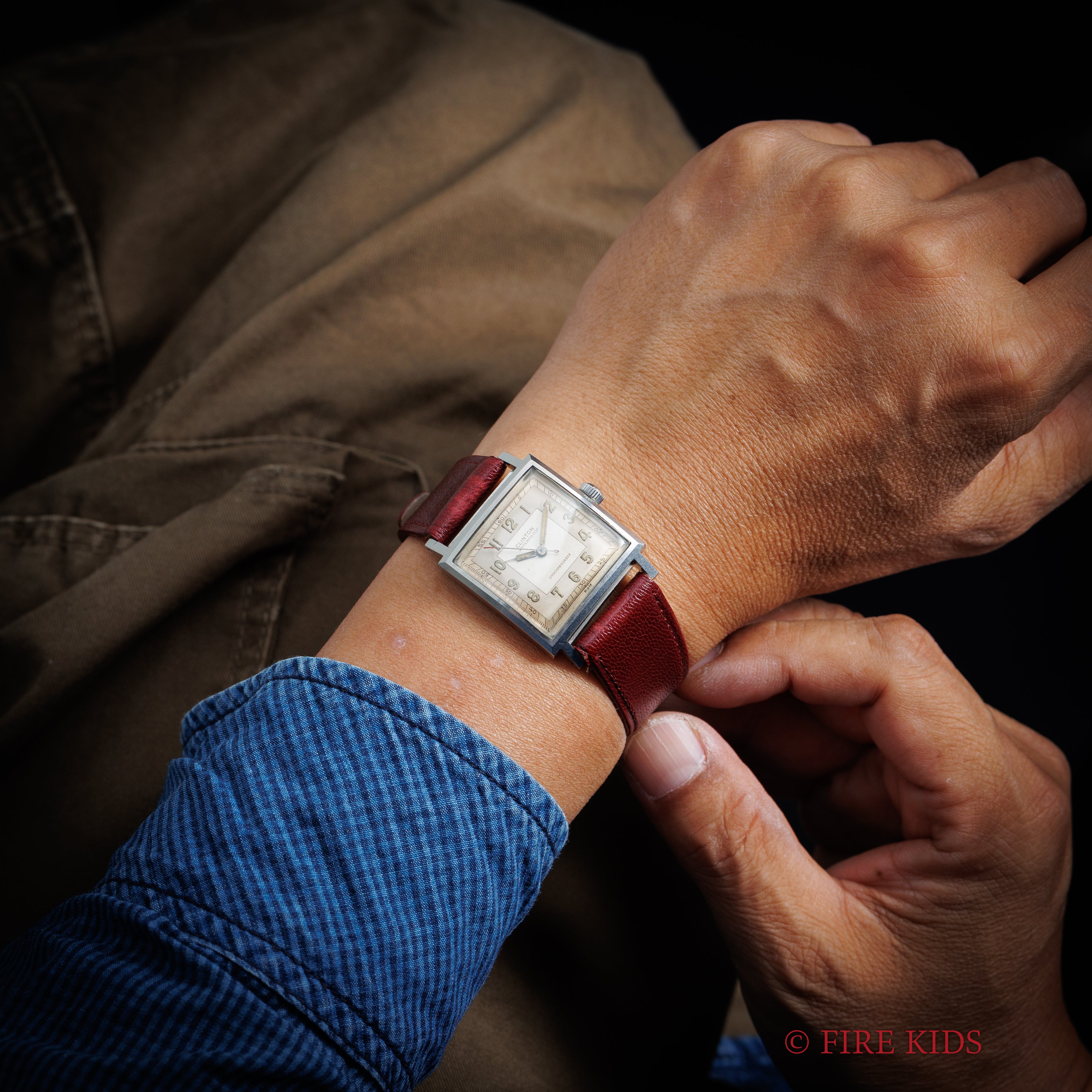 クリントン スクエア型 クラムシェルケース 手巻き 1940年代 Ref.30