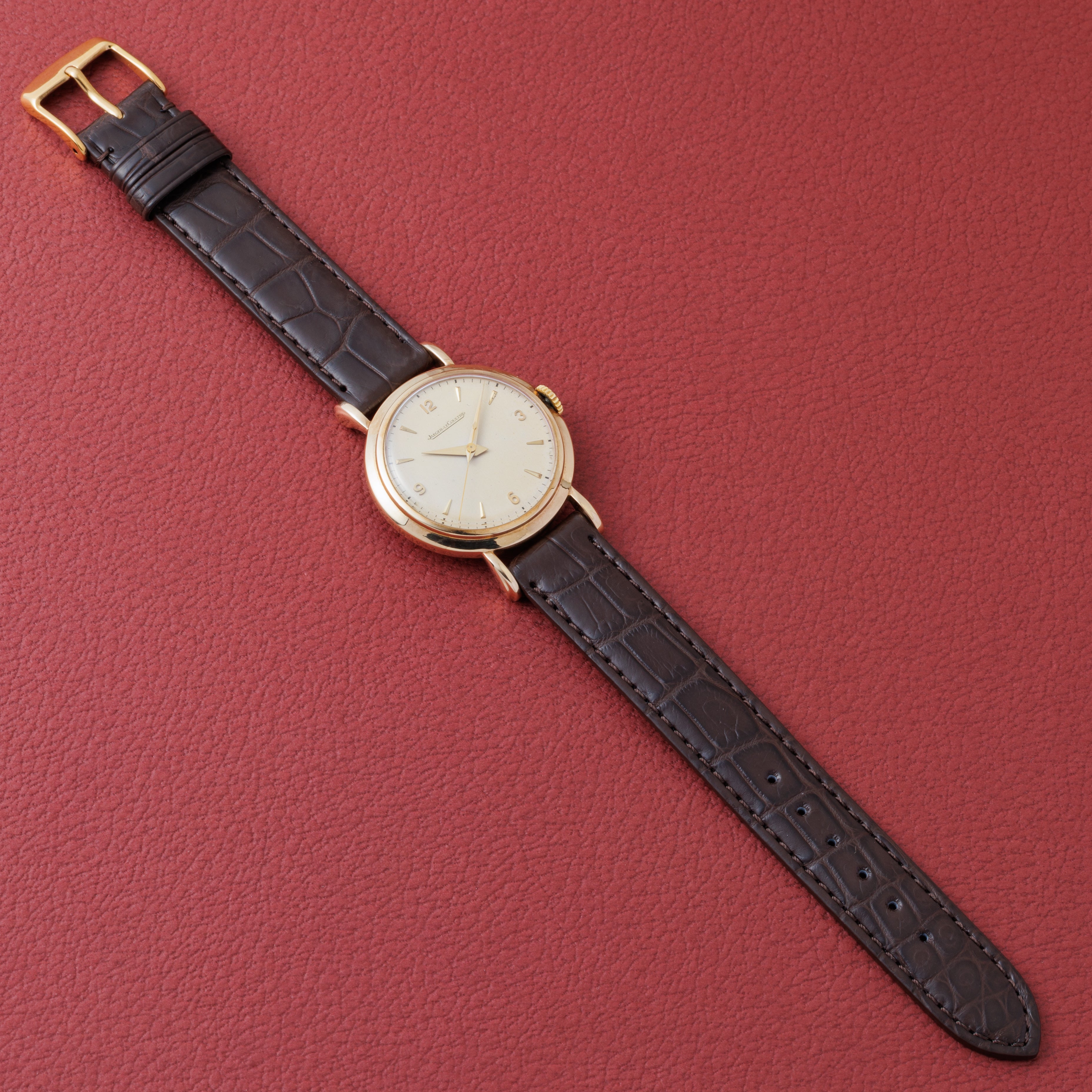 ジャガー・ルクルト 9金無垢イングランドケース ティアドロップラグ 1950年代製 手巻き Cal.P4781C