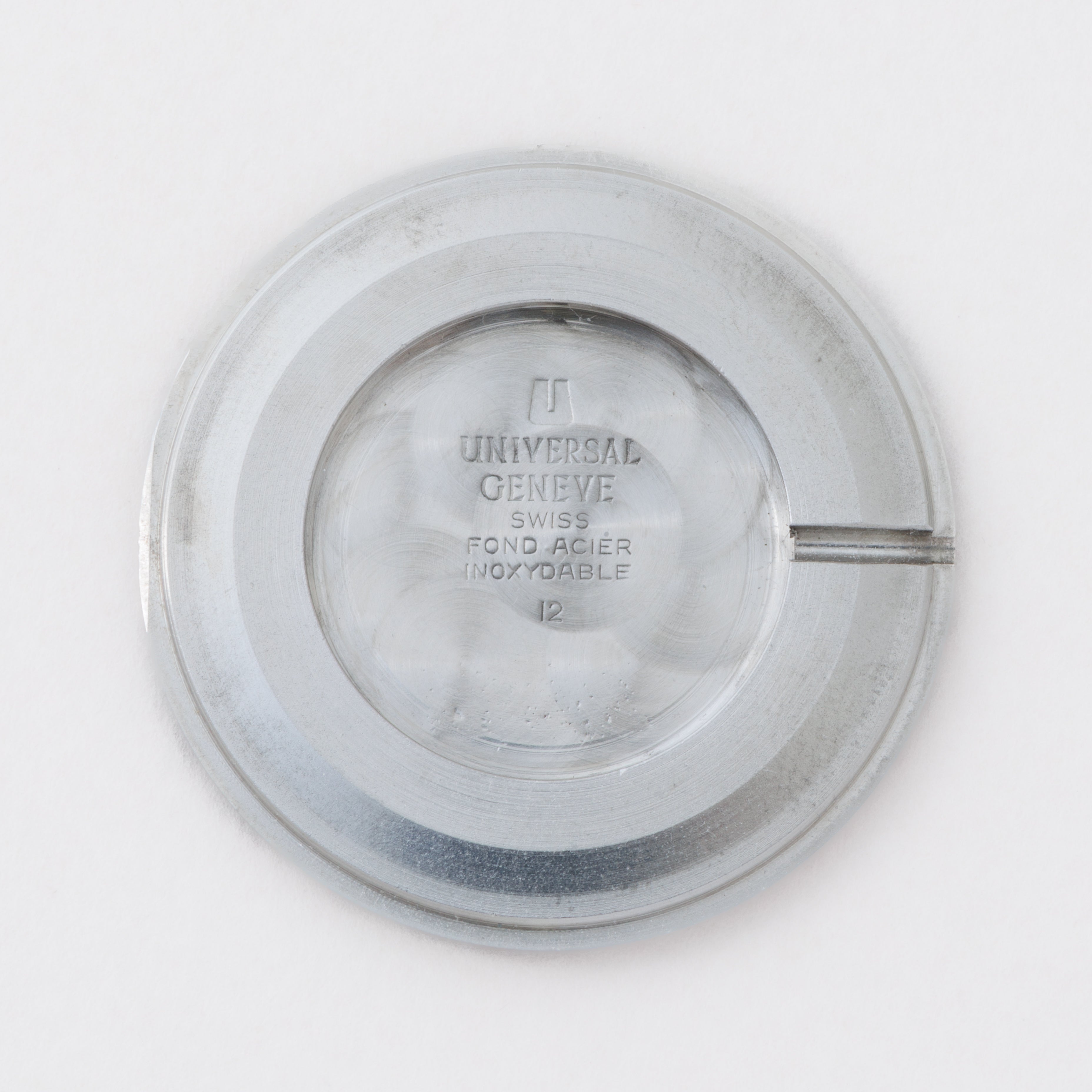 ユニバーサル・ジュネーブ GFトノーケース ウルトラスリム 1970年代製 純正尾錠付き