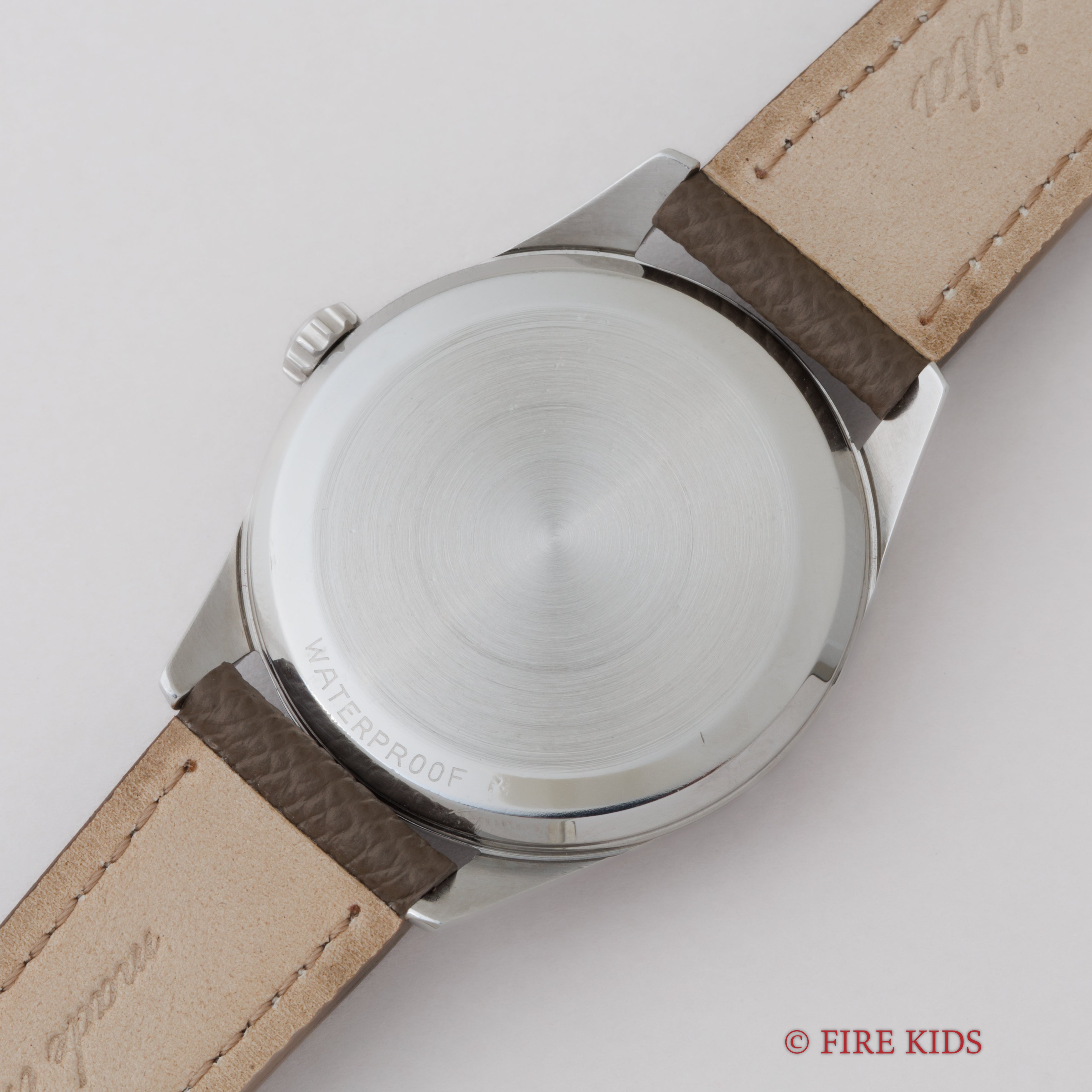 オメガ 30mmキャリバー 1956年製 ブラックミラーダイヤル 手巻き Cal.267