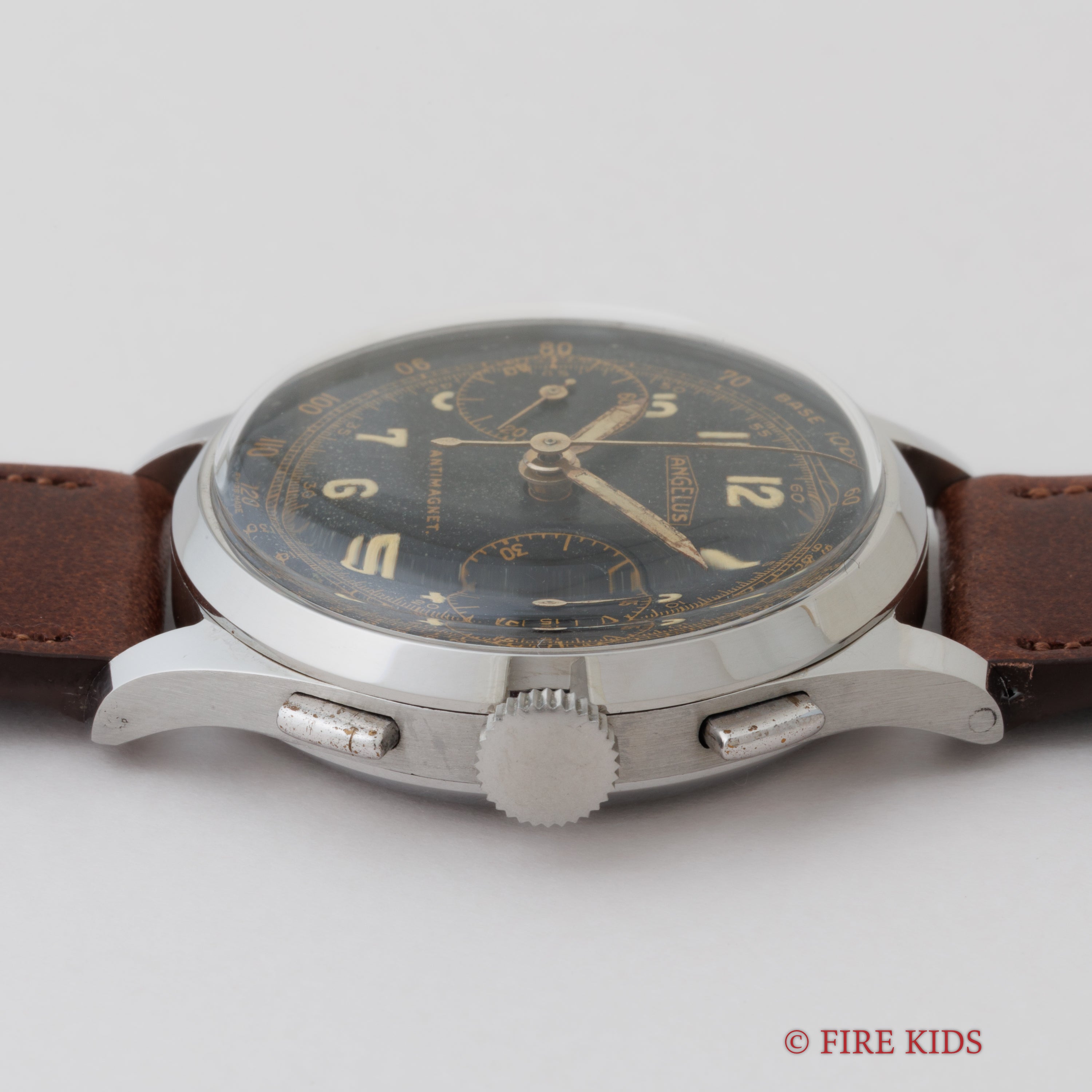 アンジェラス 2レジスター クロノグラフ 1940年代製 オリジナルブラックダイヤル 手巻き Cal.215