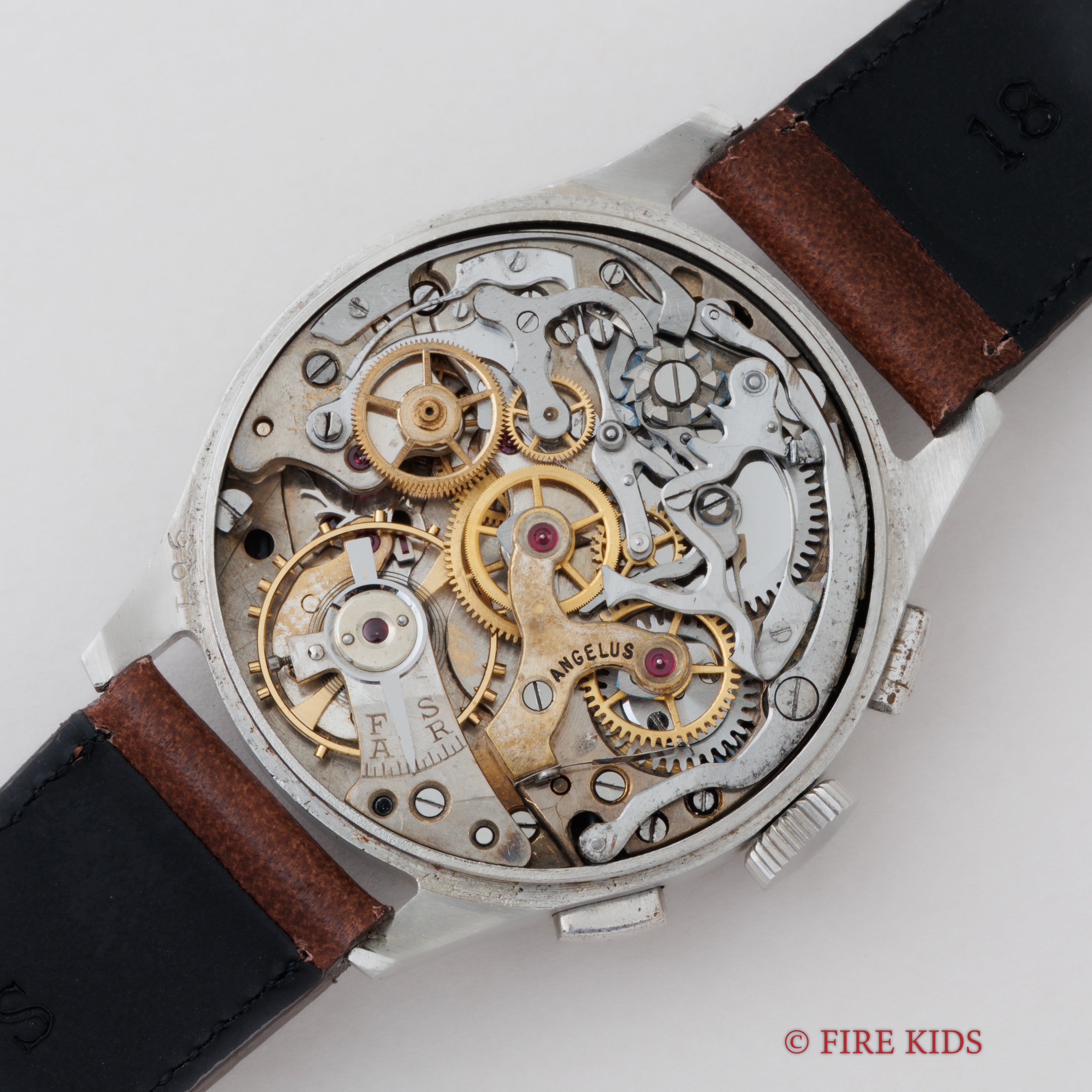 アンジェラス 2レジスター クロノグラフ 1940年代製 オリジナルブラックダイヤル 手巻き Cal.215