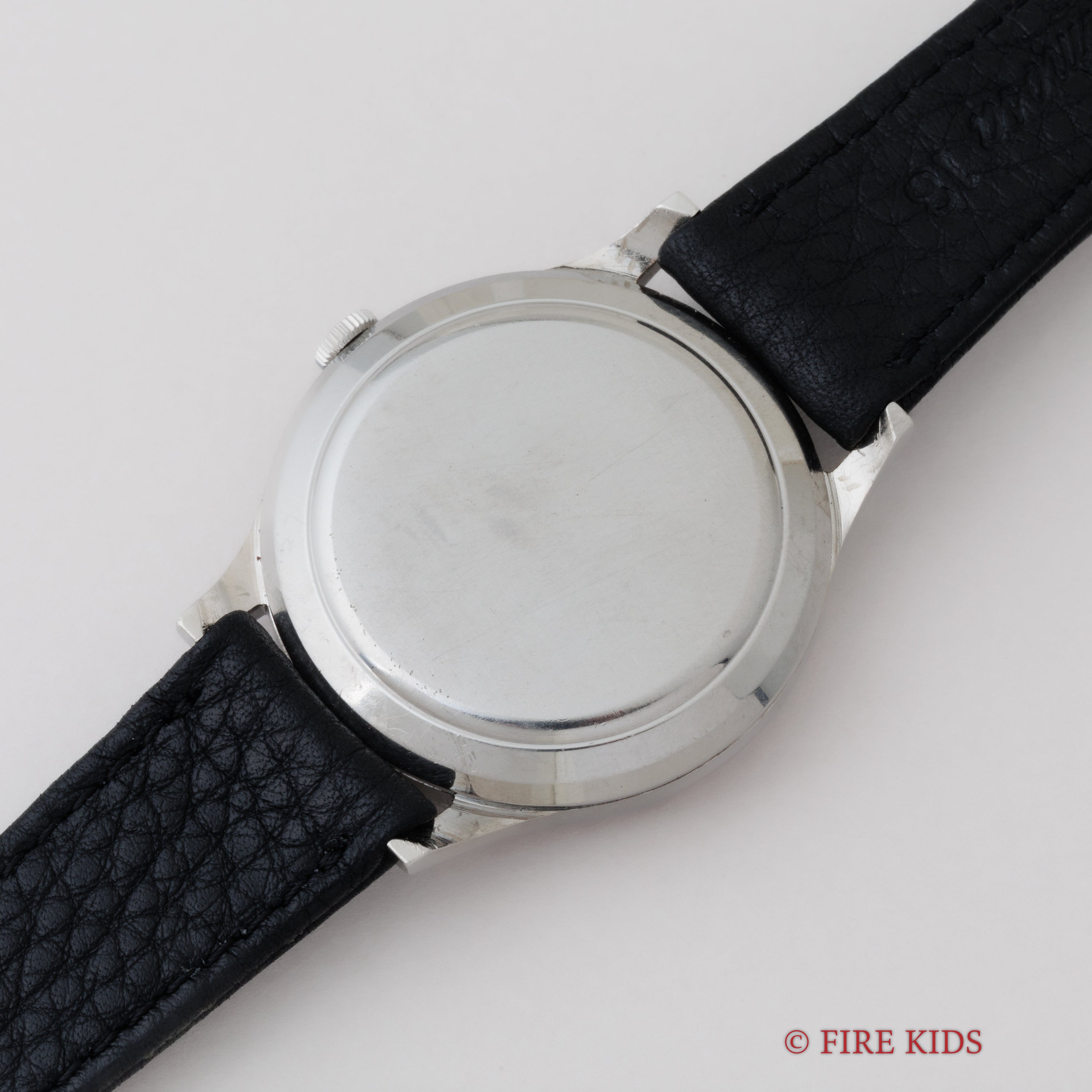 IWC 36mmビッグケース ノンデイト 1963年製 自動巻き Ref.647A Cal.853