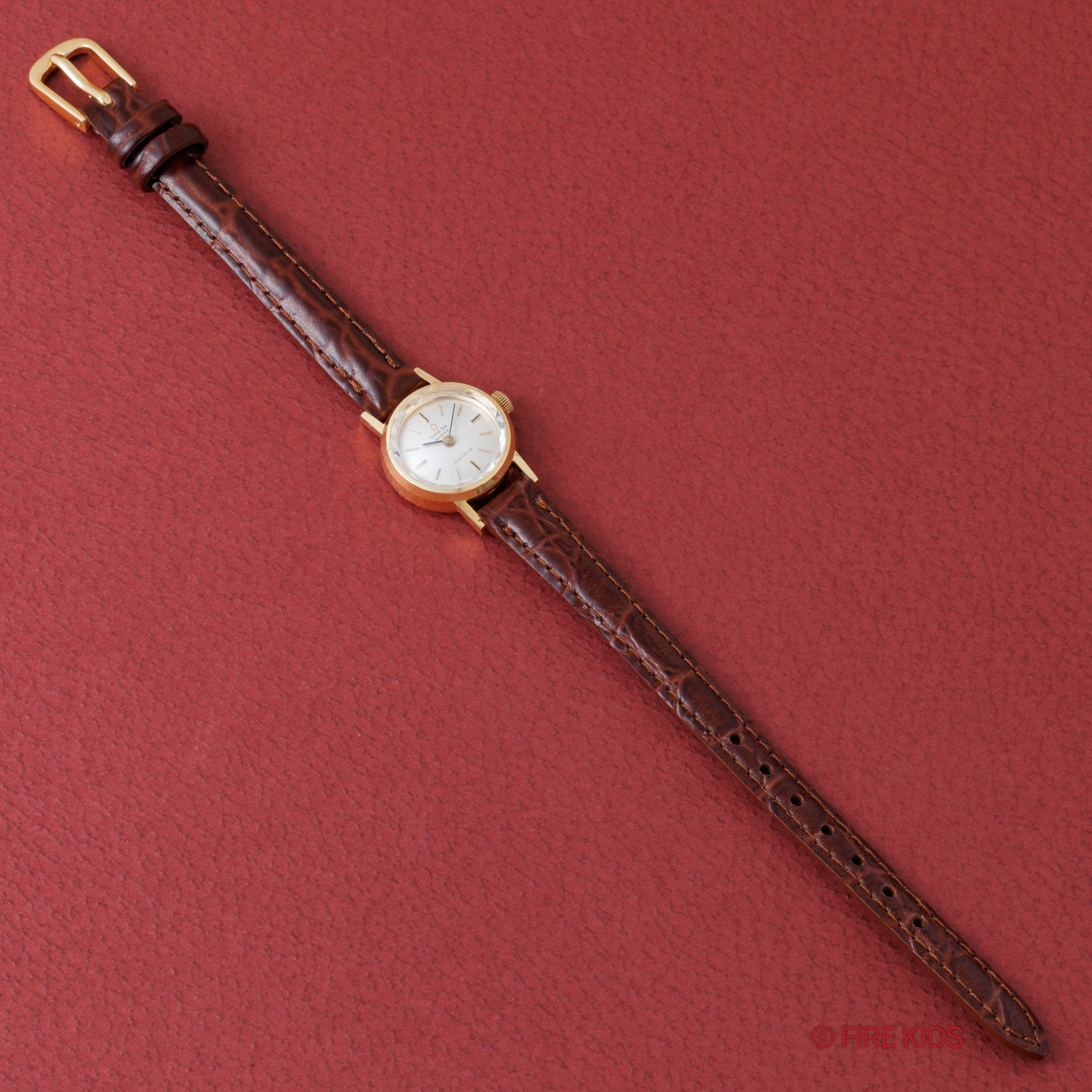 オメガ ジュネーブ マイスターWネーム レディース 18金無垢 1967年製 手巻き カットガラス Ref.511.122