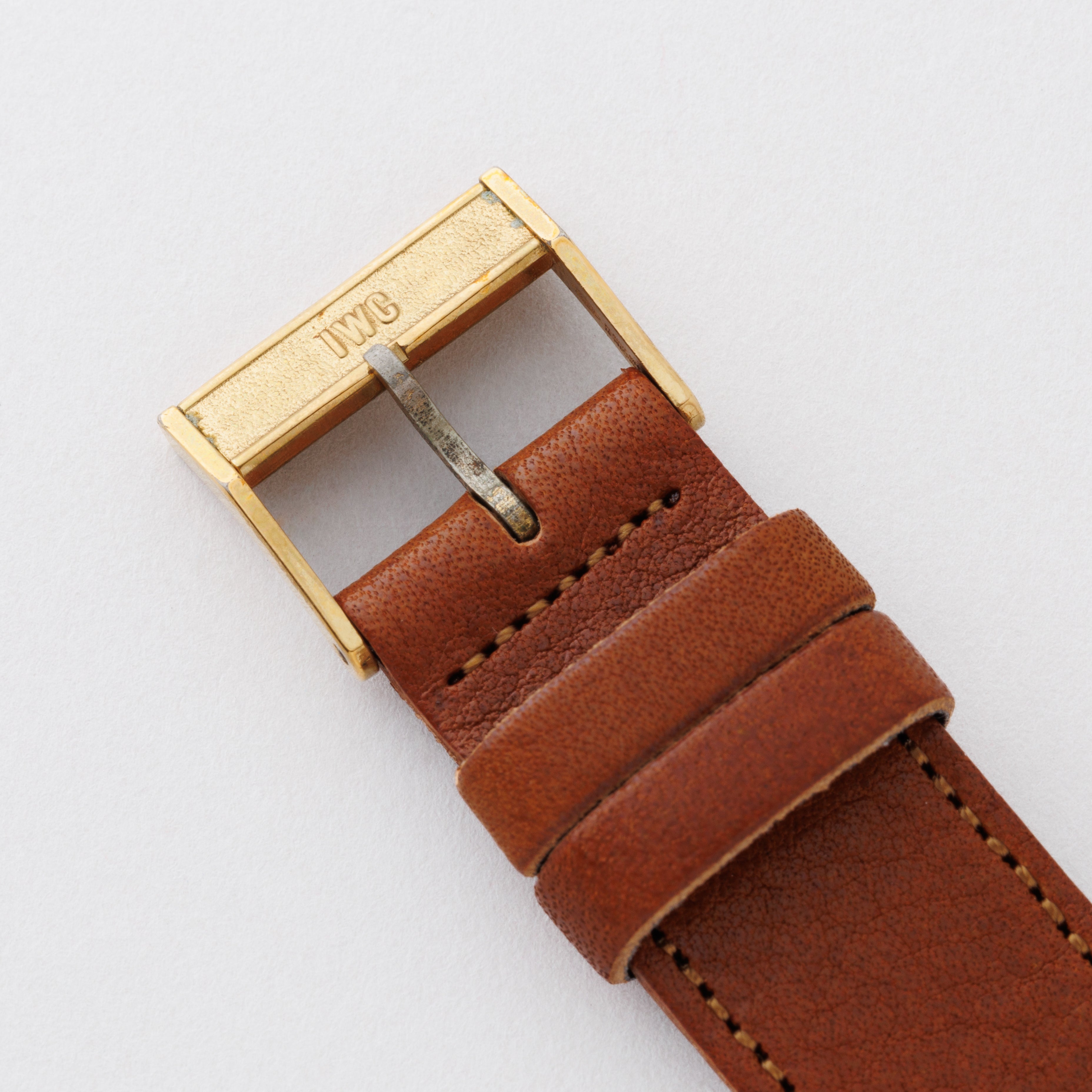 IWC 18金無垢ラウンドケース Ref.2500 1979年製 手巻き Cal.423 国際保証書付き