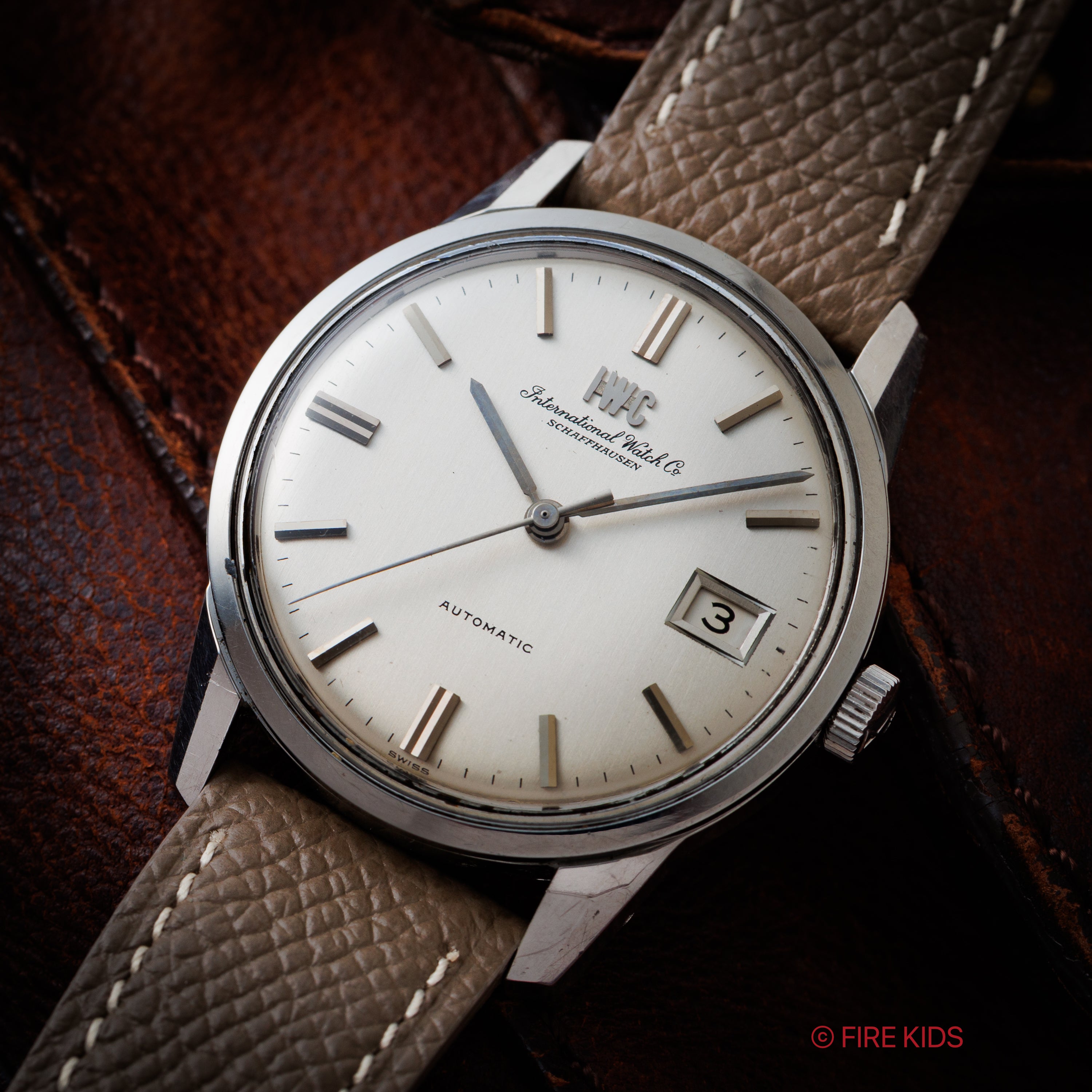 IWC ラウンドケース 1970年製(昭和45年製)ペラトン式自動巻 Ref.R810AD シルバーダイヤル