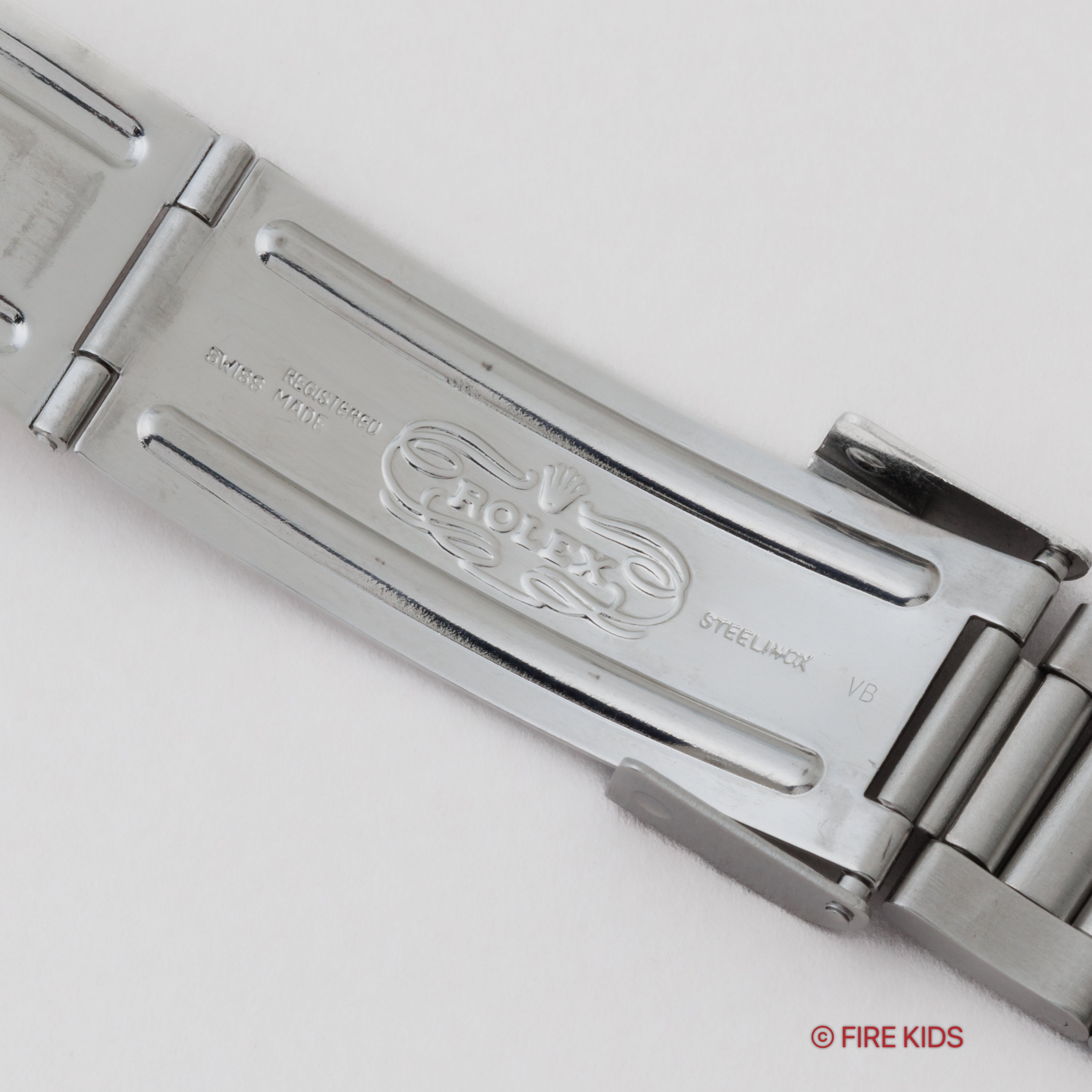 ロレックス サブマリーナーデイト 1977年製 Ref.1680 オールトリチウム 白サブマーク2ダイヤル