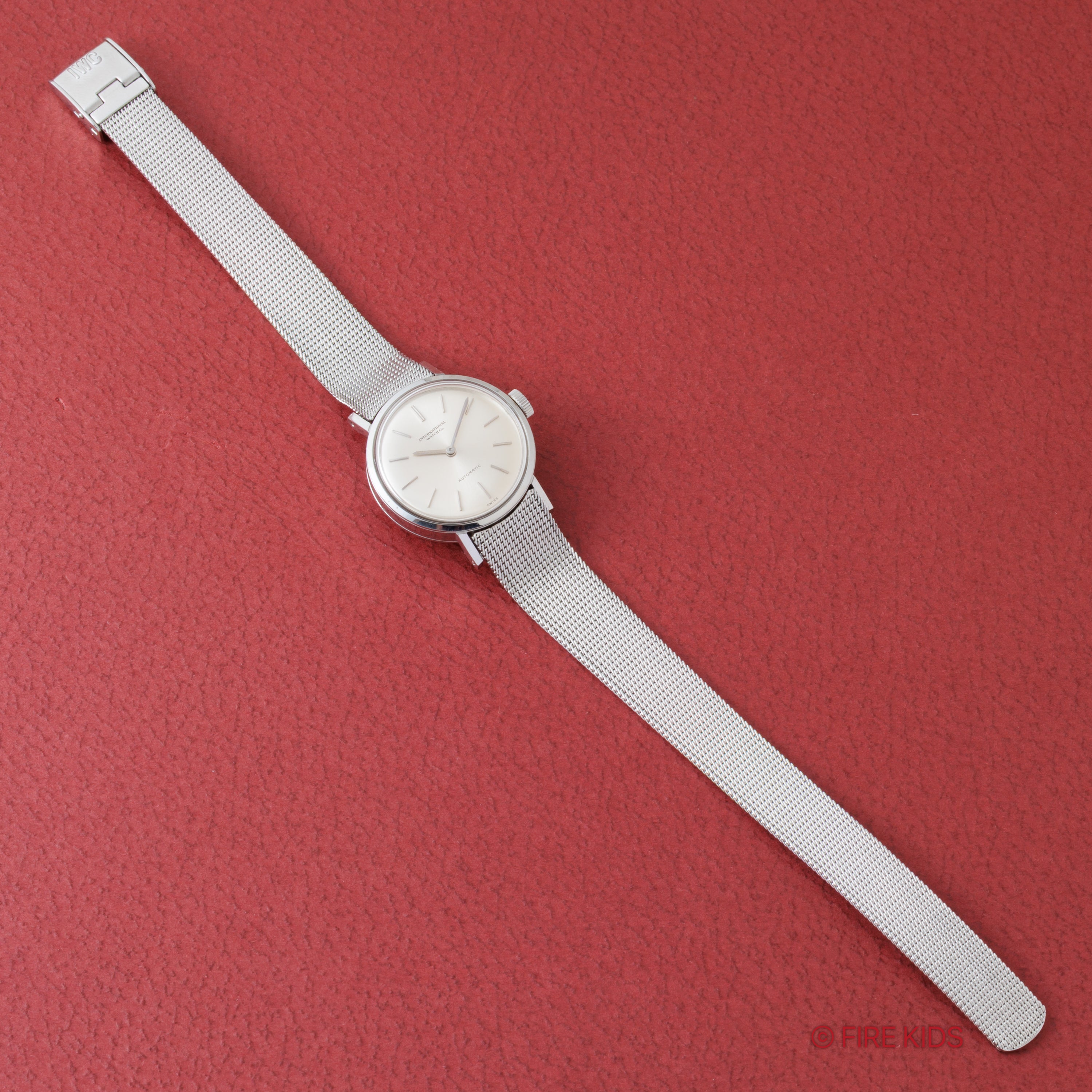 IWC レディース ラウンドケース 1969年製 ペラトン式自動巻Cal.44 純正メッシュブレス