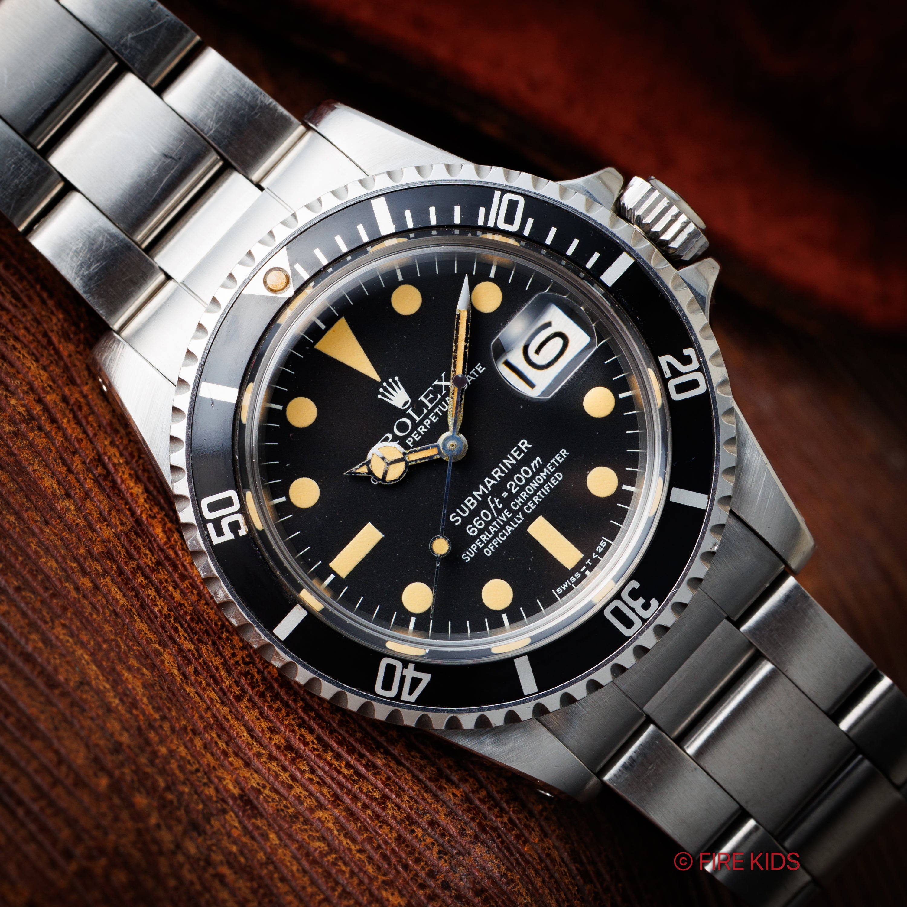 ロレックス サブマリーナーデイト 1977年製 Ref.1680 オールトリチウム 白サブマーク2ダイヤル