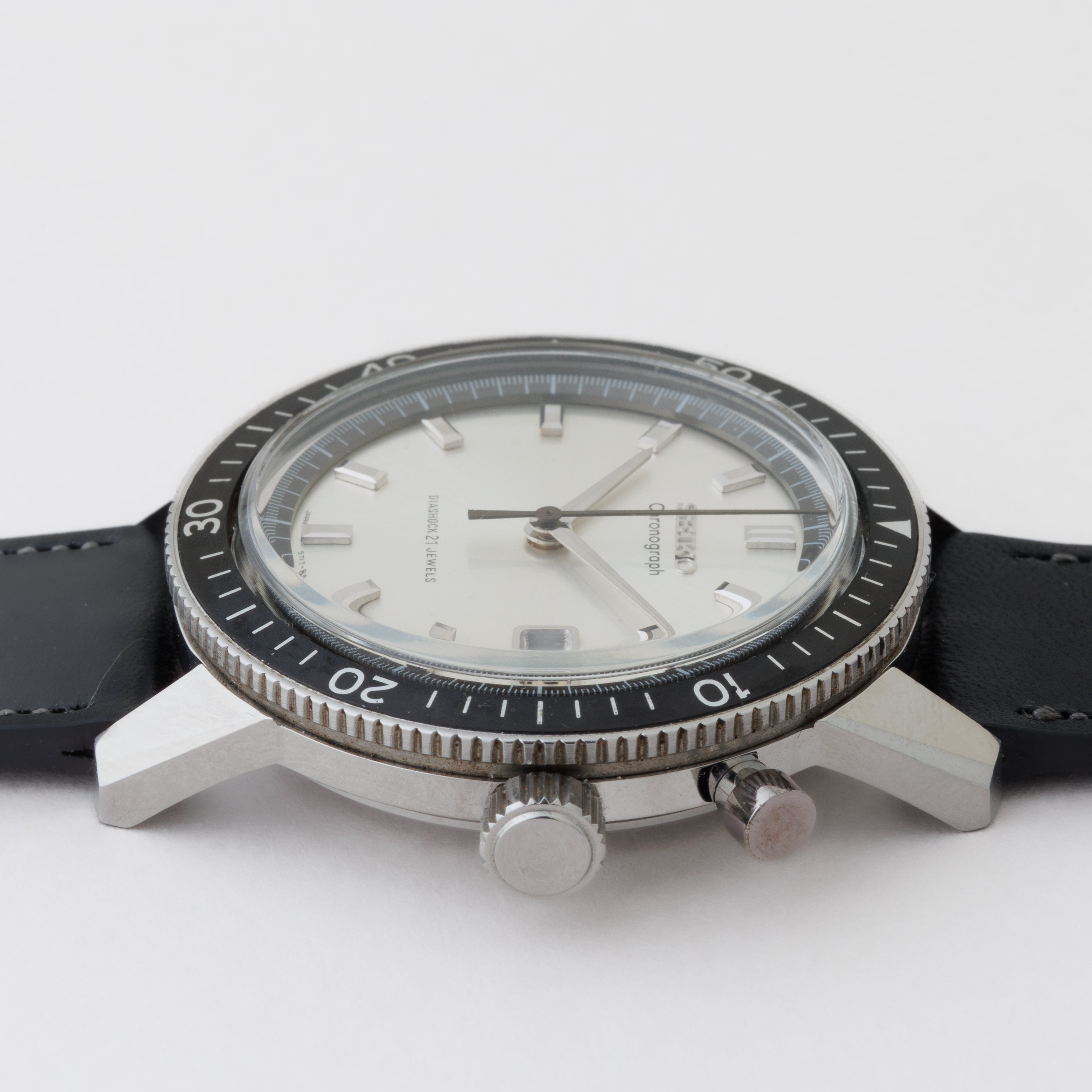 セイコー ワンプッシュクロノ 1965年製 Ref.5717‐8990 手巻き 黒ベゼル タツノオトシゴ