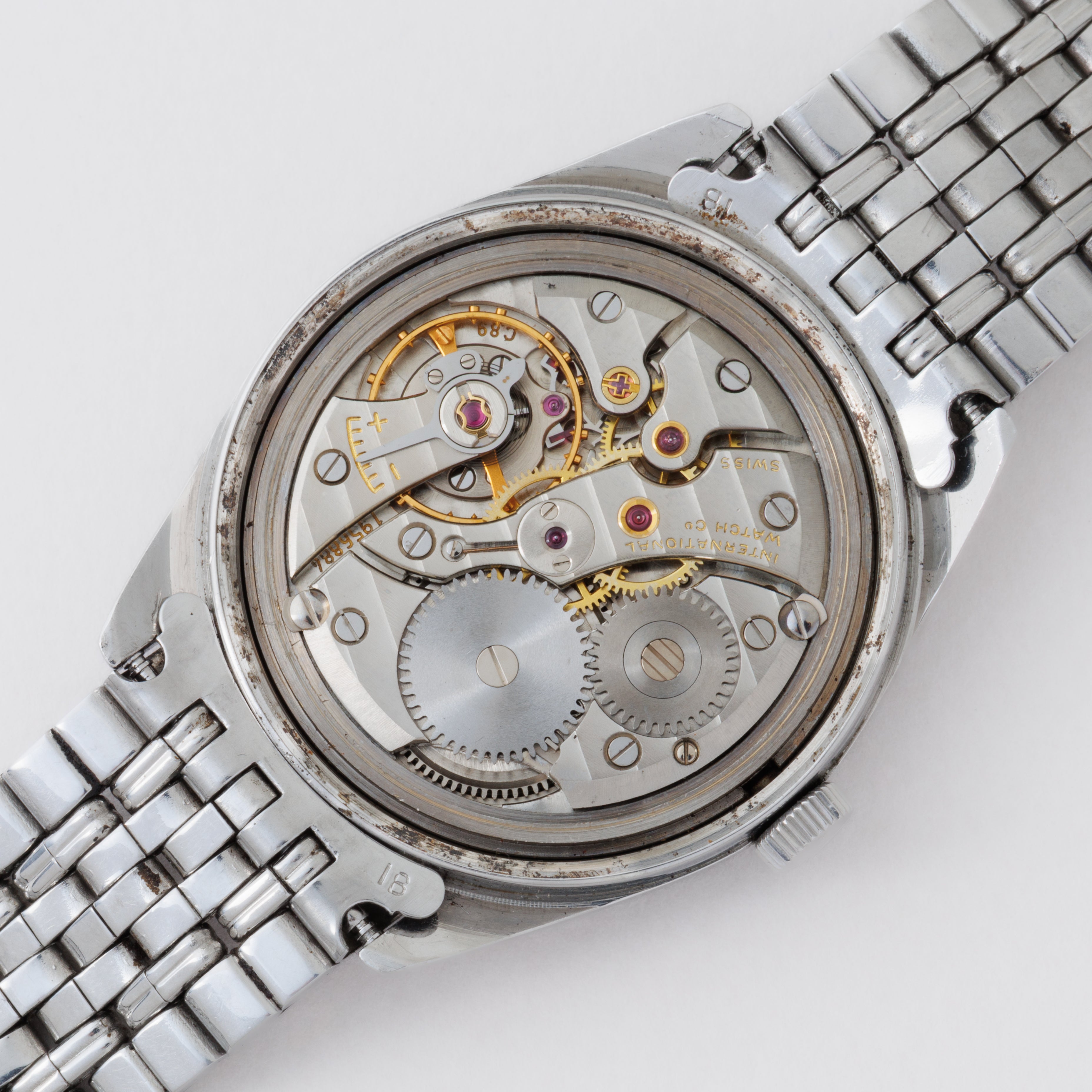 IWC ラウンドケース グレーダイヤル 手巻きCal.89 Ref.810 1970年製/昭和45年製 純正ステンレスブレス付き