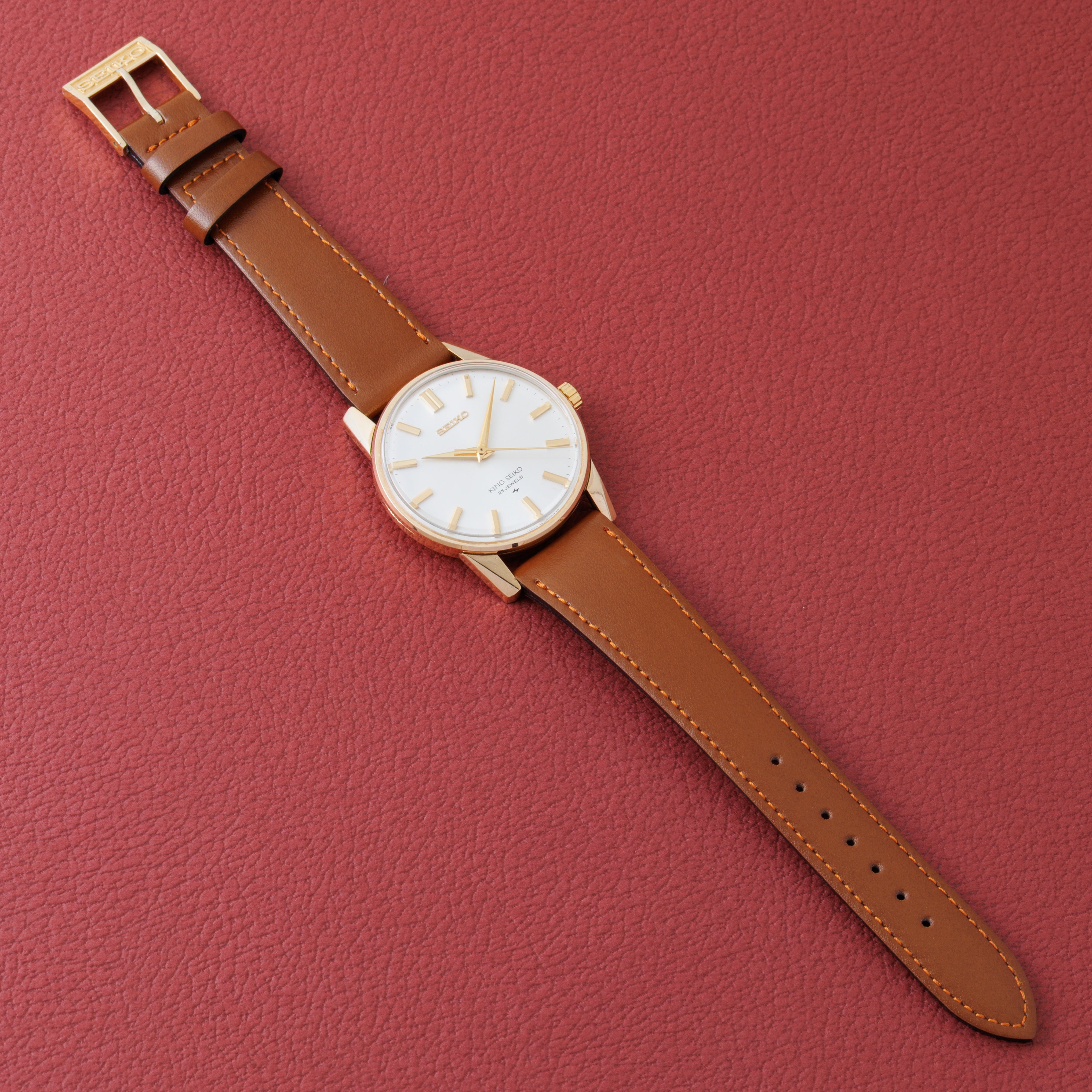 キングセイコー 44KS 手巻き 1968年製 Ref.44-2000 AGF 金張り 楯メダリオン 純正尾錠付き美品