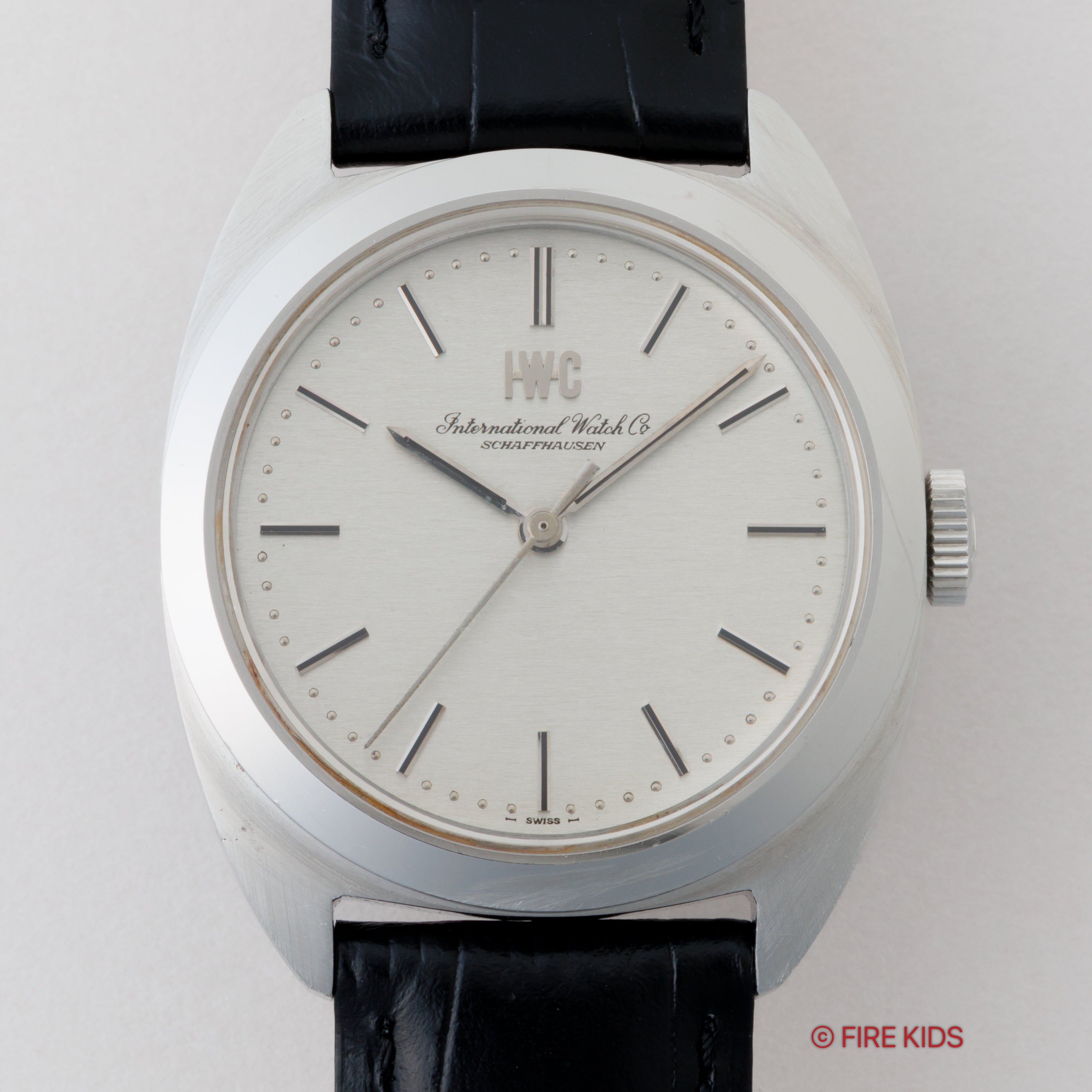 IWC トノー型 ヨットクラブスタイル 1976年製 Ref.2606 手巻き Cal.89 手巻き お魚リューズ