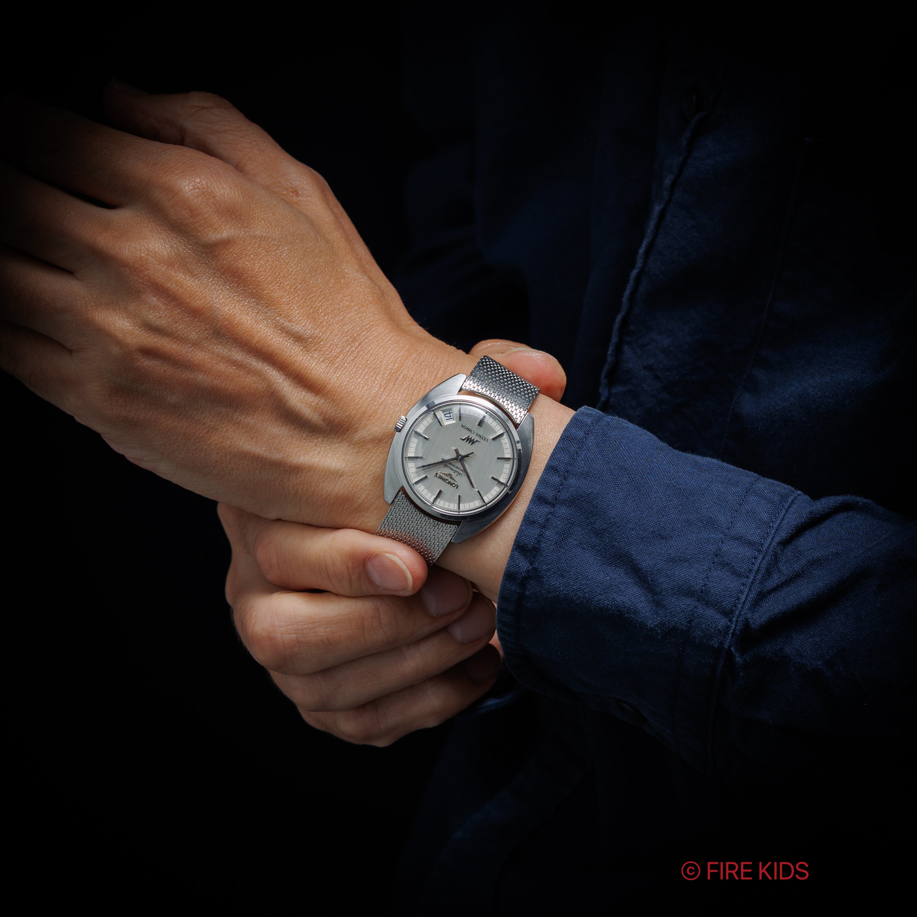 ロンジン ウルトラクロン 1970年代製 シルバーダイヤル 純正メッシュブレス付き 10振動自動巻き 箱付き