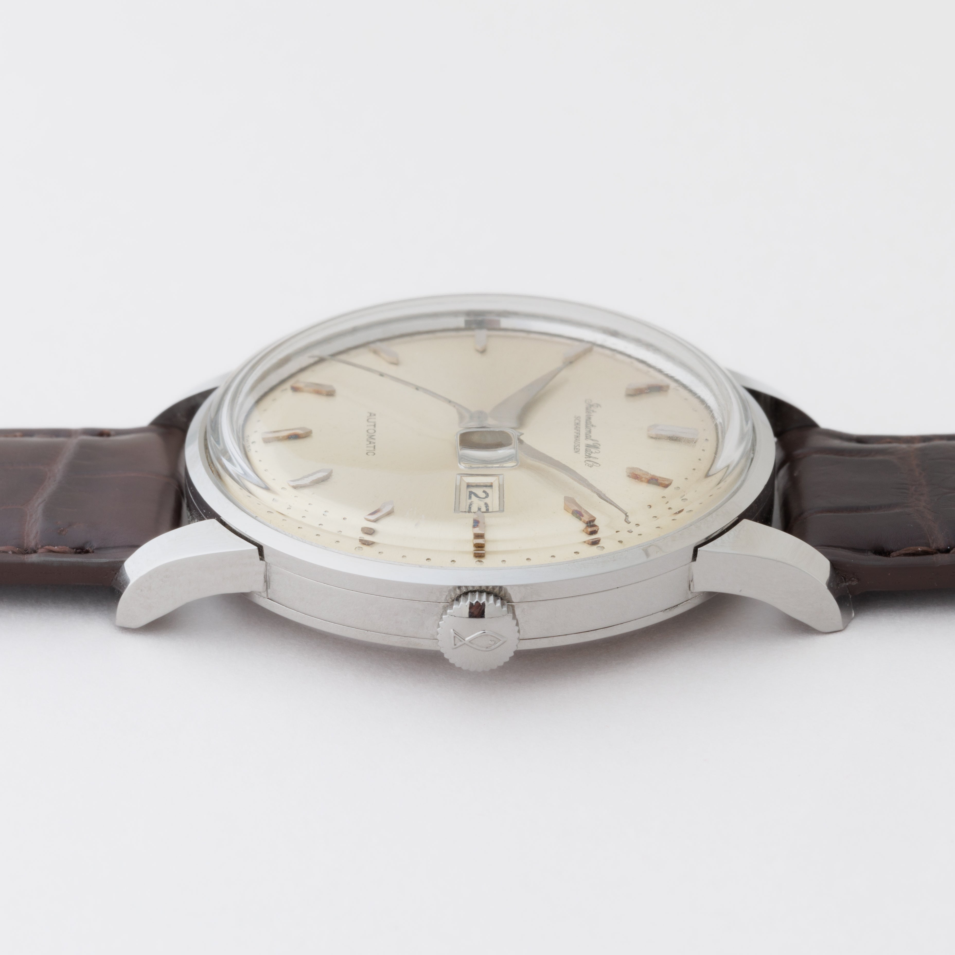 IWC ラウンドケース 1966年製 Ref.648A 寄り目 Cal.8531